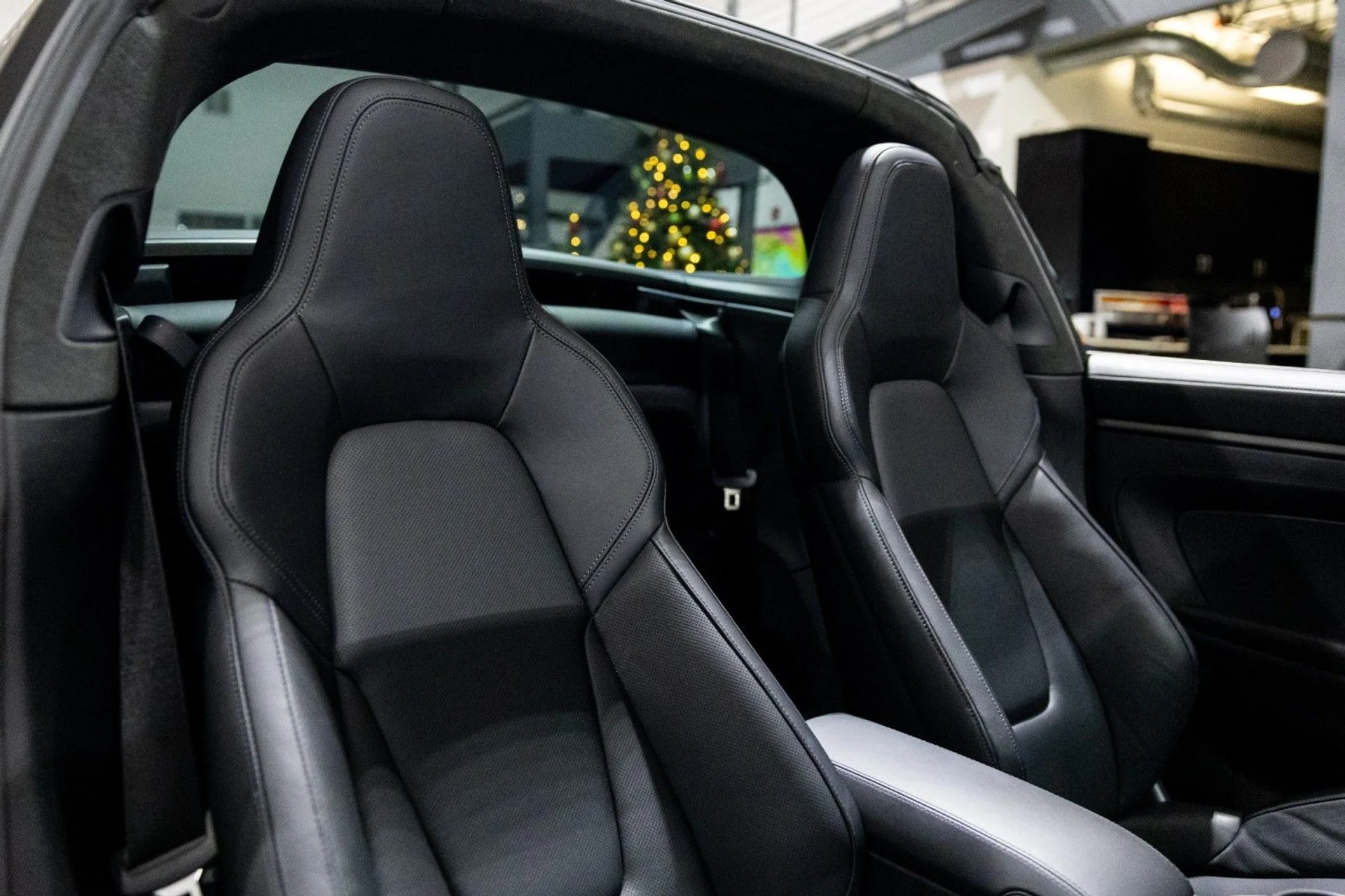 mph016_2920978980_f_A_01ce2f15e8