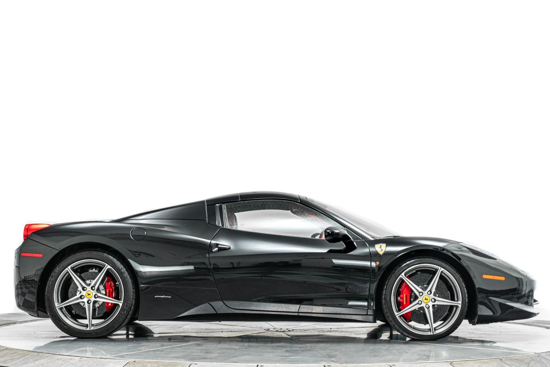 mph016_2923632614_Used_2015_Ferrari_458_Spider_Very_Low_Miles_Exceptional_Condition_Collector_Grade_1787780894_40ef18ba3a