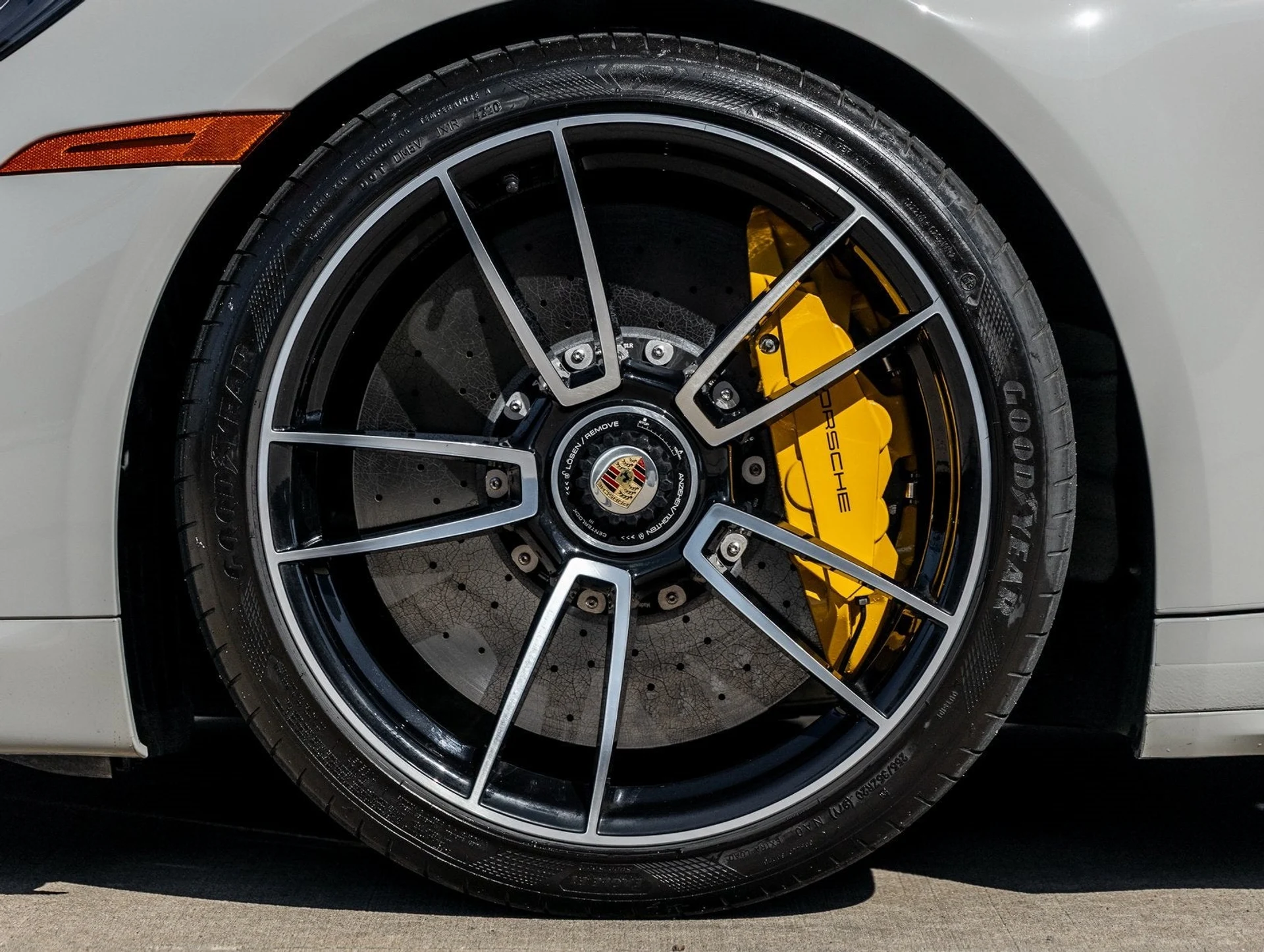 mph016_2926125053_17_cd6504c21d