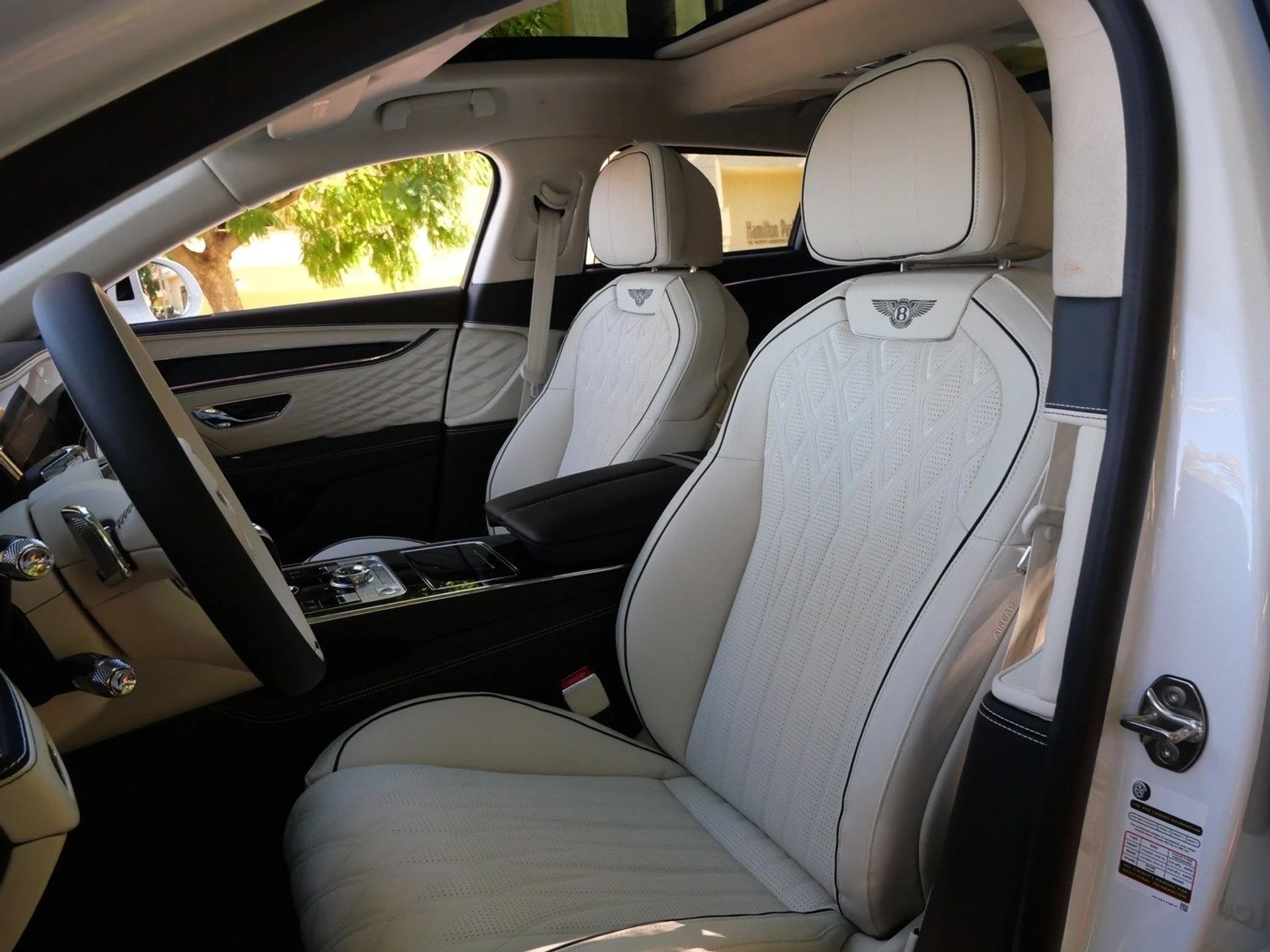 mph016_2931177216_b68f06c23d65ac7d63b13a62341dc44ax_29051381b3