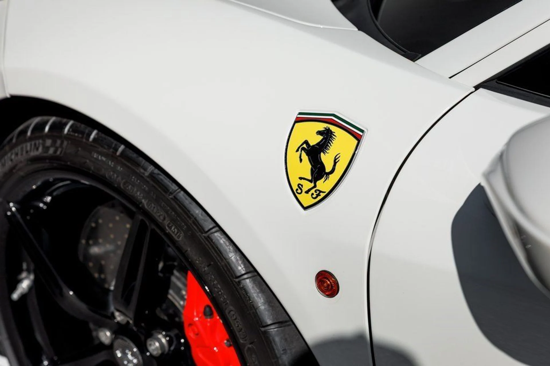 mph016_2931299275_fc28e331d2b36af79097545699f3321d_3a9702e39b