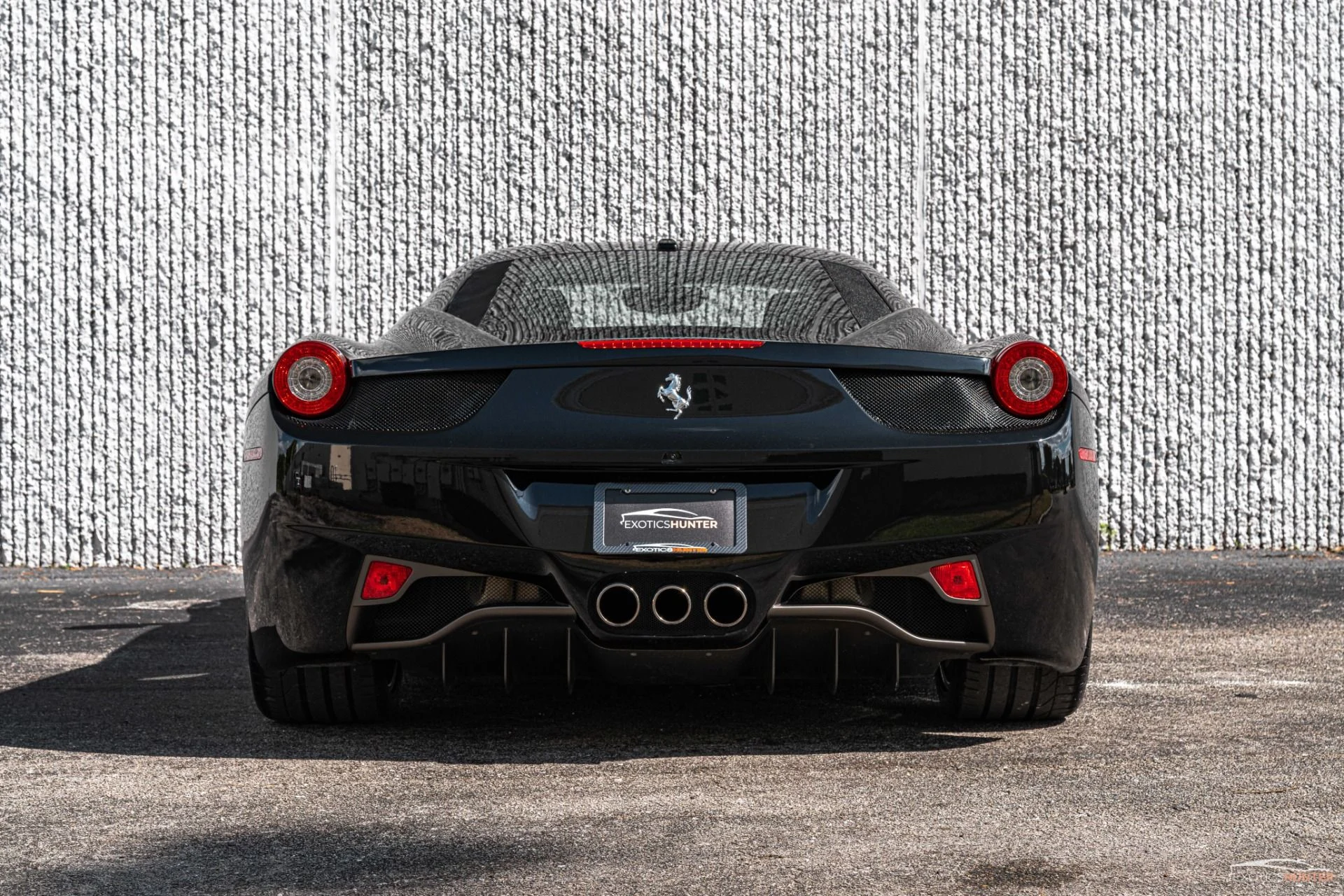 mph016_2942513962_Used_2011_Ferrari_458_Italia_w_Carbon_Interior_Front_Lift_Reverse_Camera_1719509200_24378069a6