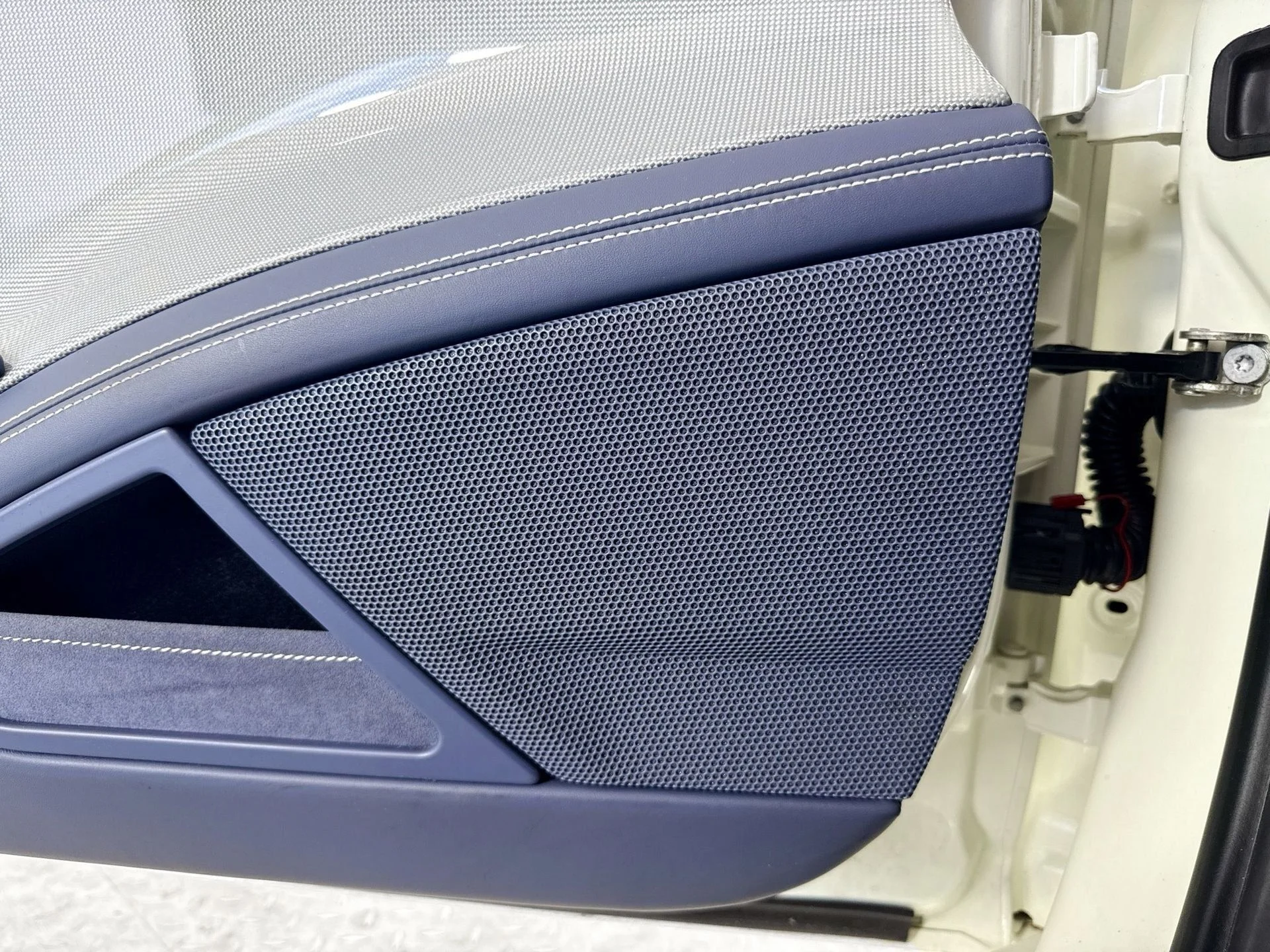 mph016_2943404917_0741ab459e6661fa0b76b208cb04e86d_13899f35a7