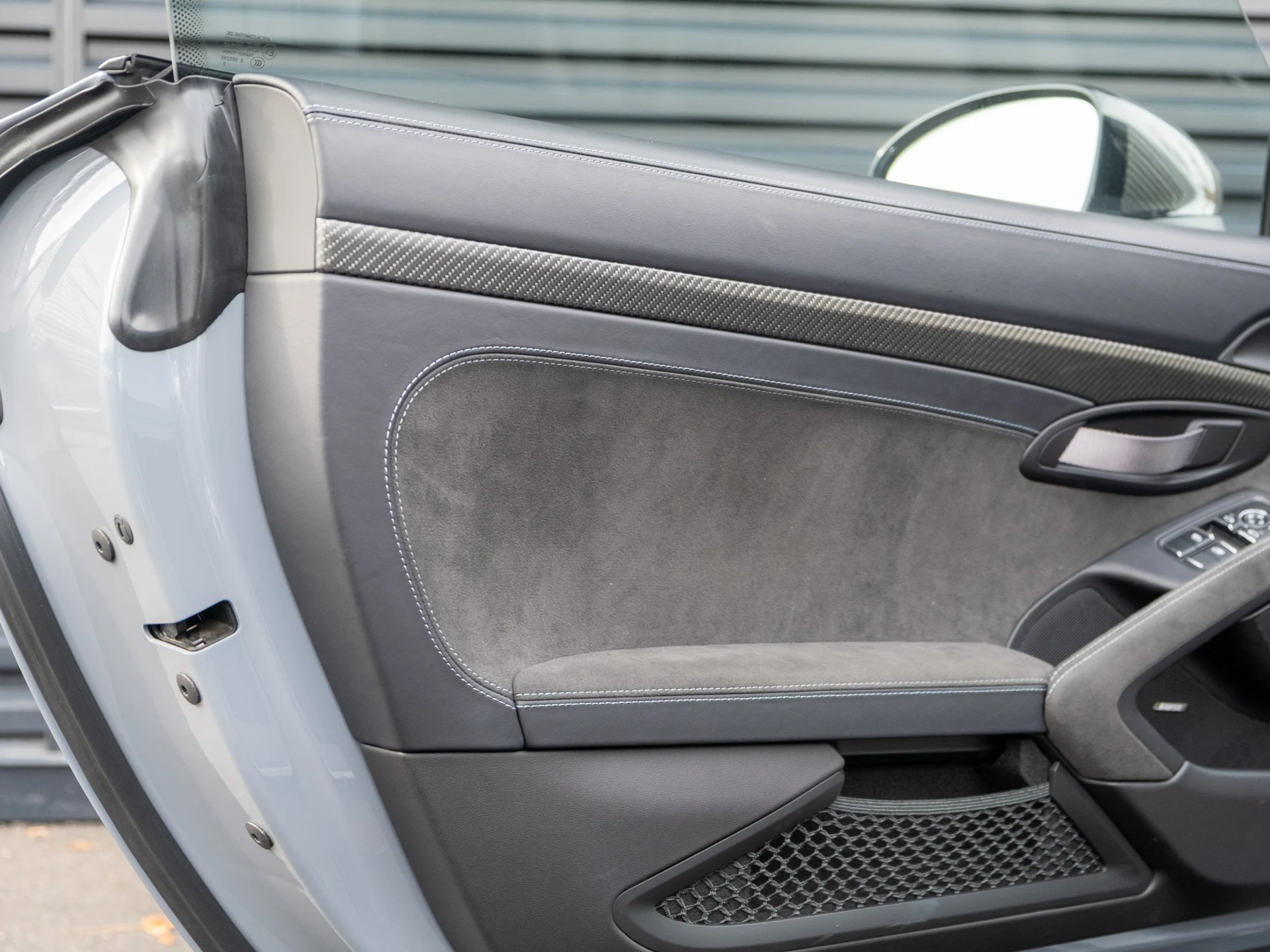 mph016_2944837266_17_71a1526eb2