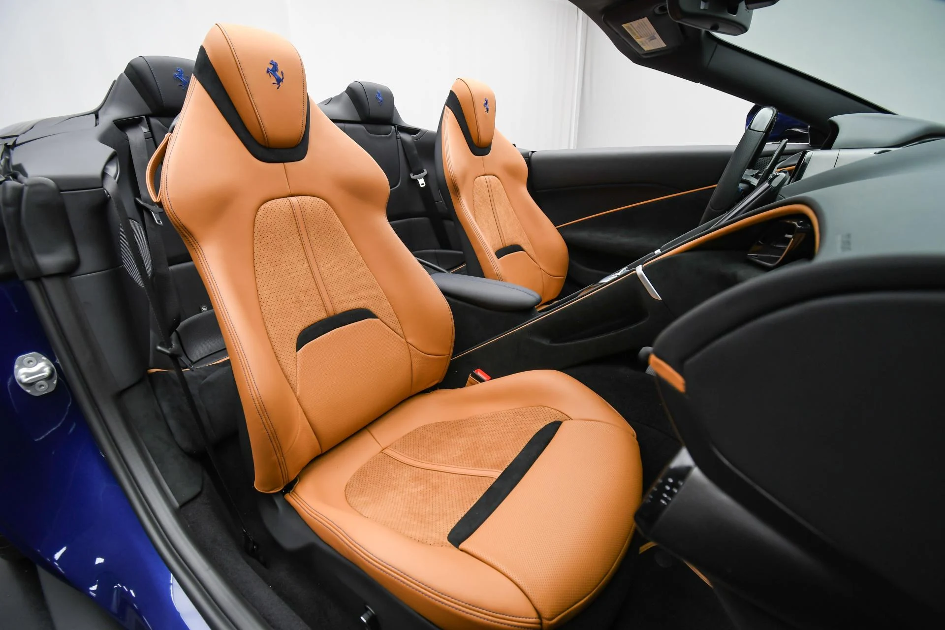 mph016_295147474_Used_2025_Ferrari_Roma_Spider_Spider_1754640471_2f586f59ff