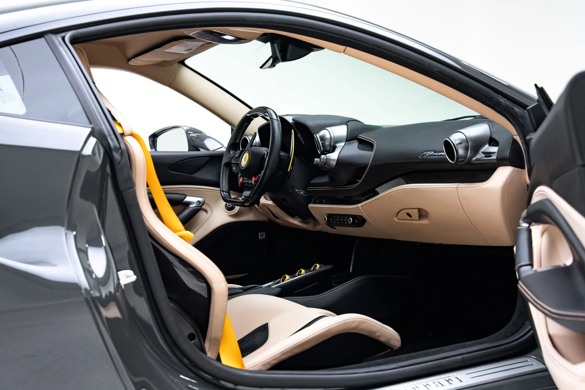 mph016_2963724498_Used_2022_Ferrari_F8_Tributo_1775088257_1f9d2deb85