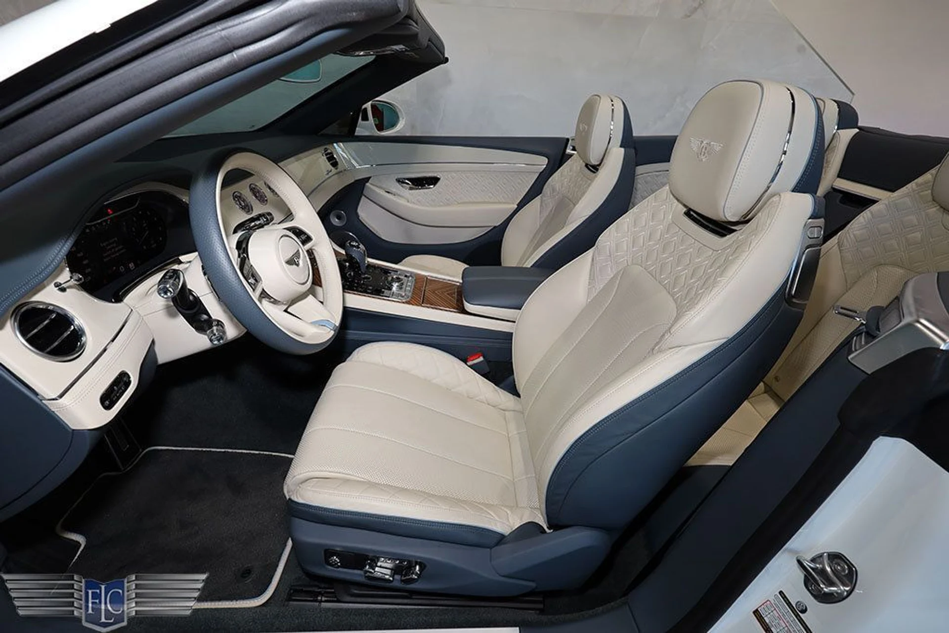 mph016_2965332983_used_2023_bentley_continental_gtcspeedconvertible_9689_23028266_17_1024_f75489ef1b