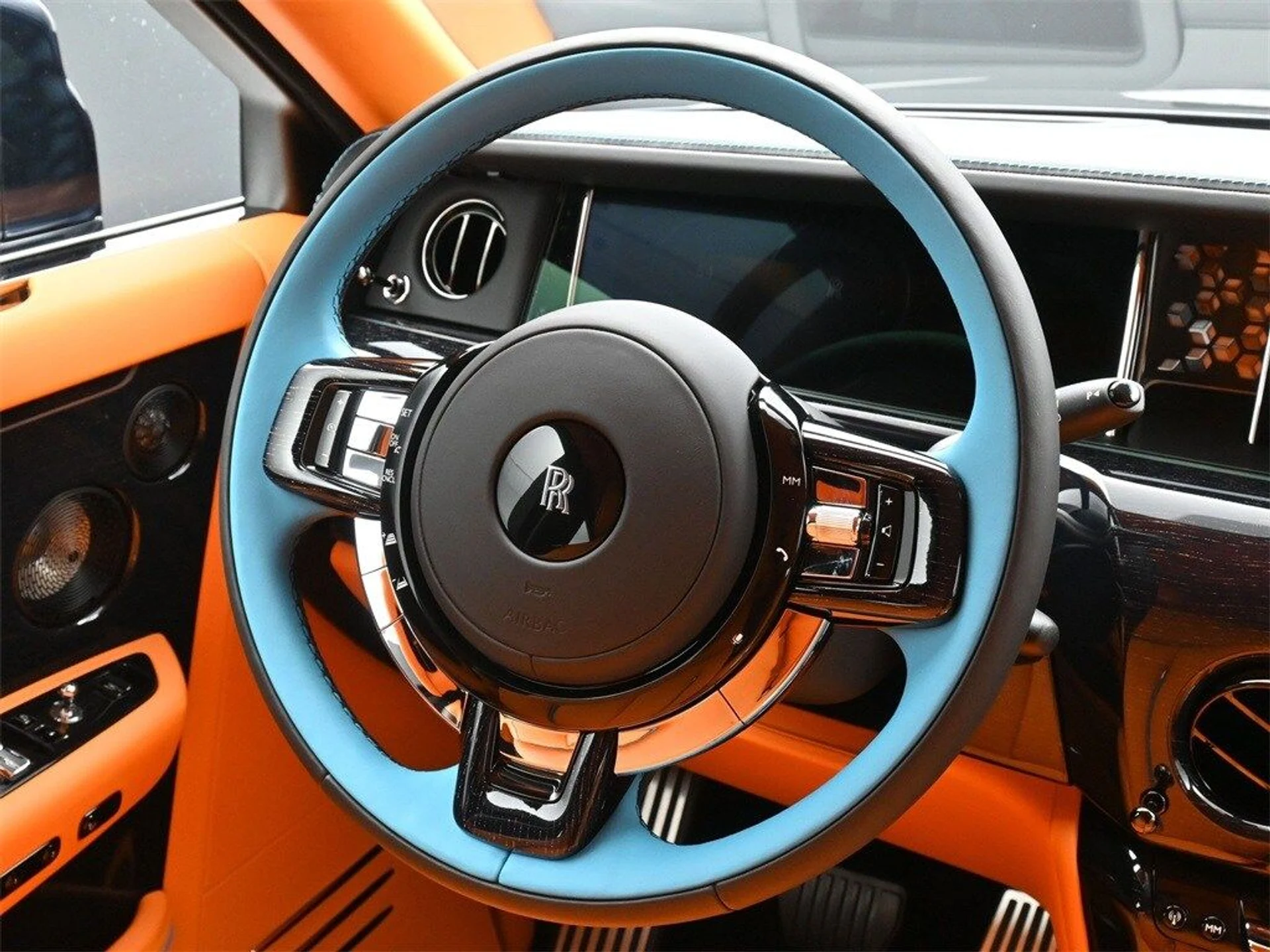 mph016_2972594404_039a42dafd2508dfb59e7a64ba12c242x_0ec3727102