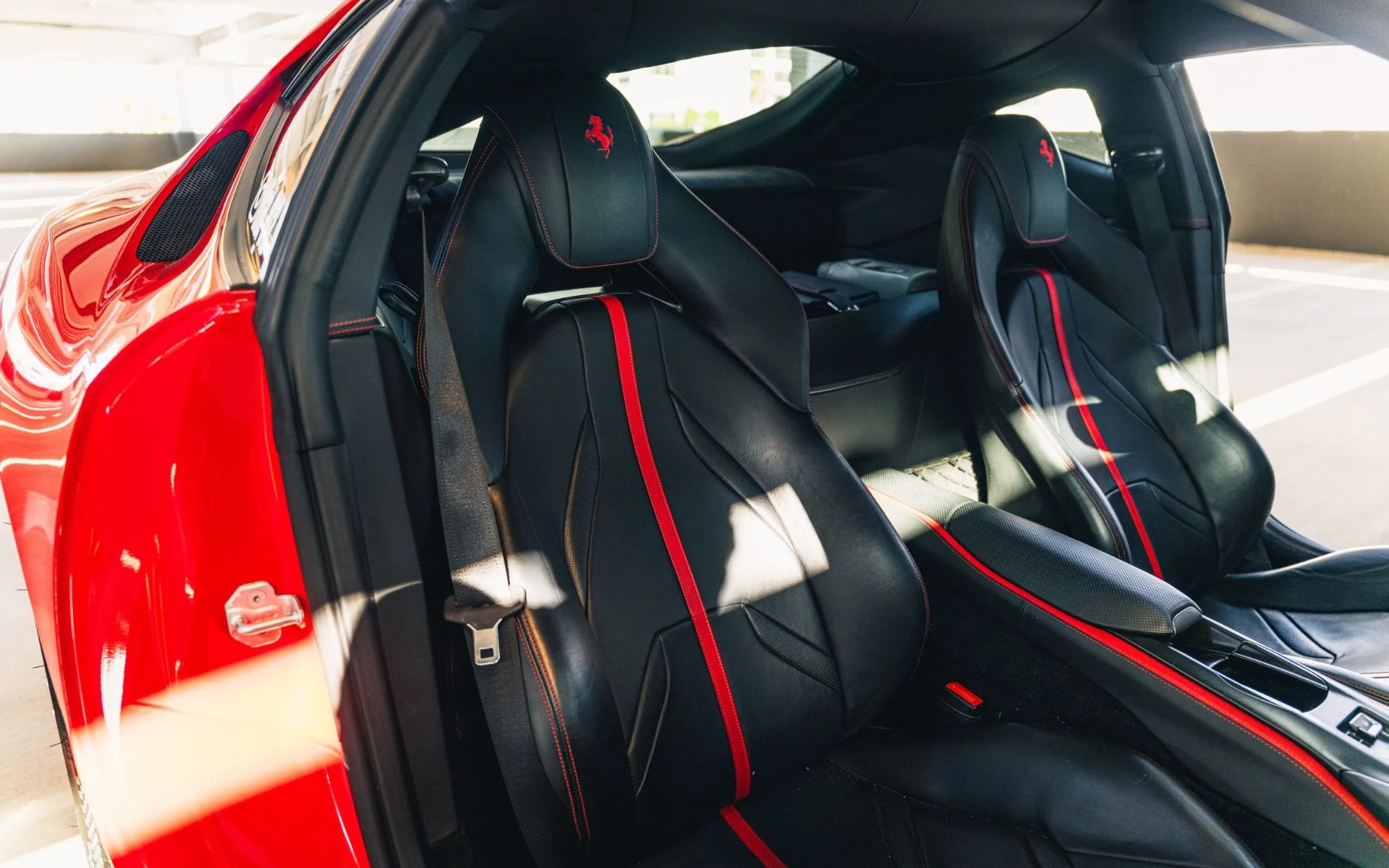 mph016_2974179135_Used_2019_Ferrari_812_Superfast_1793059055_c8850c6a3e
