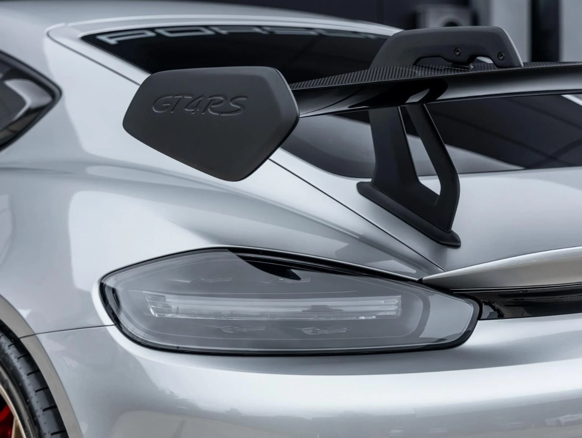 mph016_2976408990_17_393a41320a