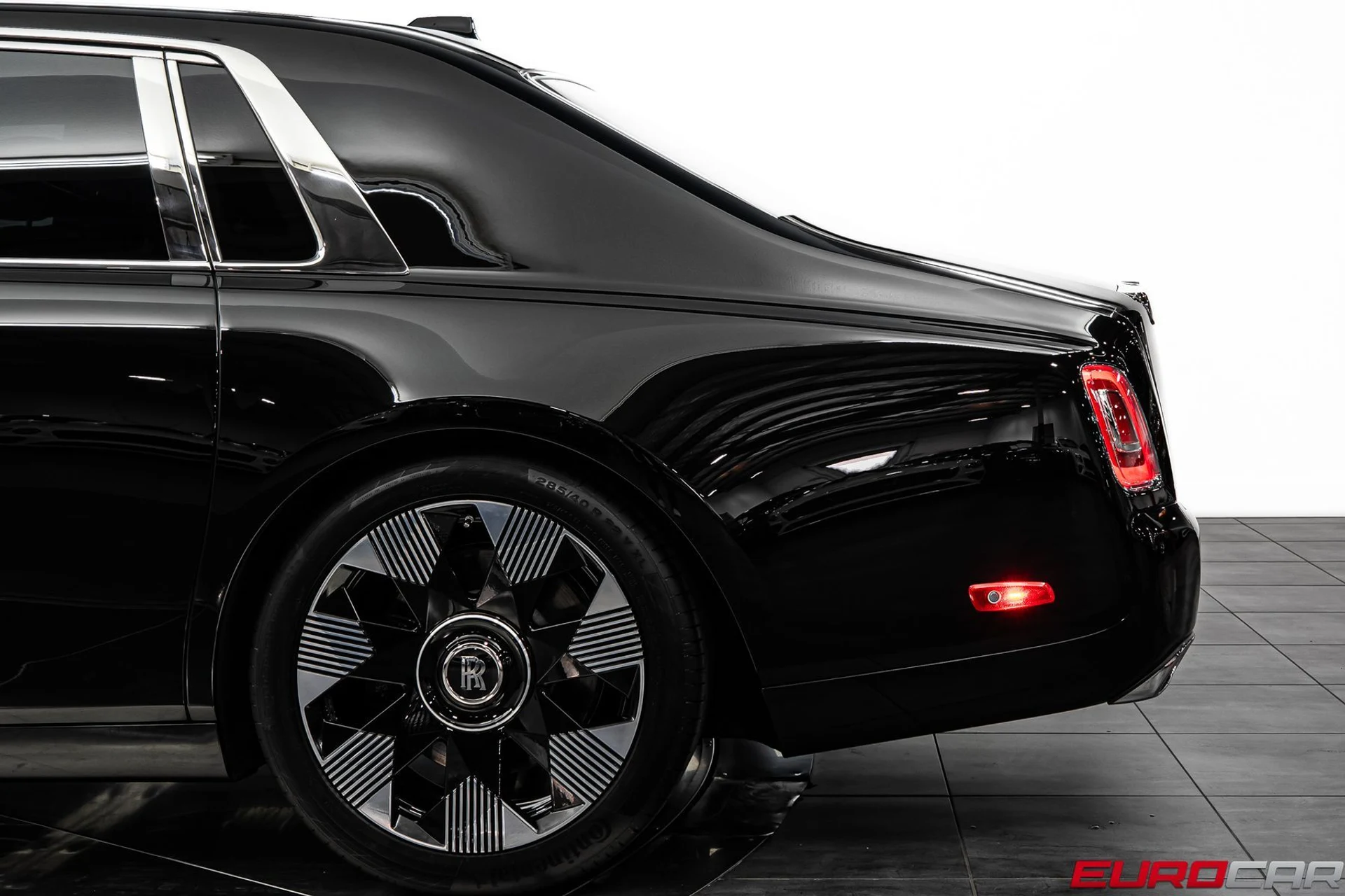 mph016_2981039270_c720dc4e_b832_41d3_9950_63bc605fc8f1_13a64e4804