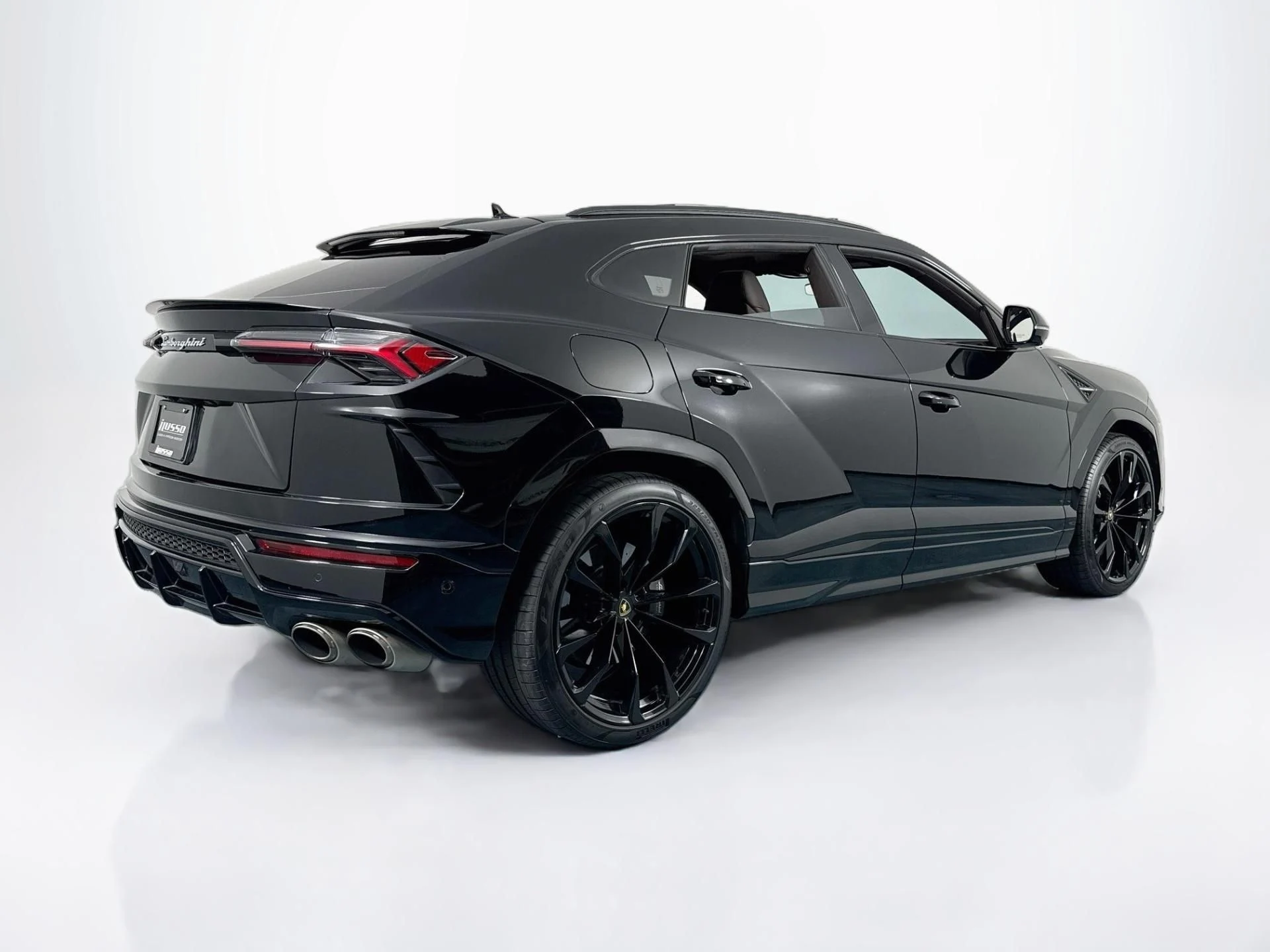 mph016_2983840745_Used_2022_Lamborghini_Urus_1786409423_68b9bbe3f0