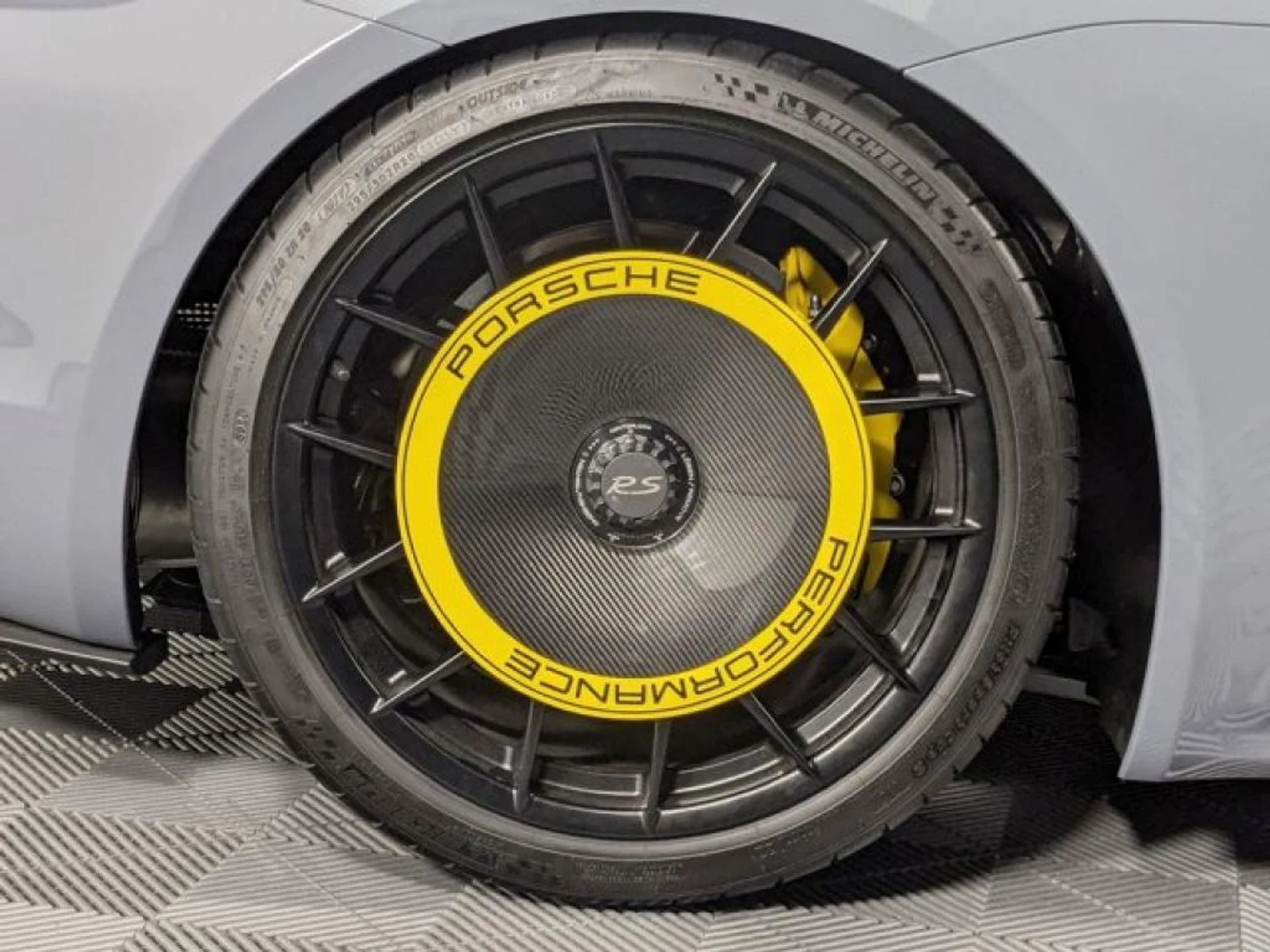 mph016_2989396996_Hf_Socq_JA_4_D_Fp6_O6_d_CV_Wg_J_Ca_B34_5d6f8bf446