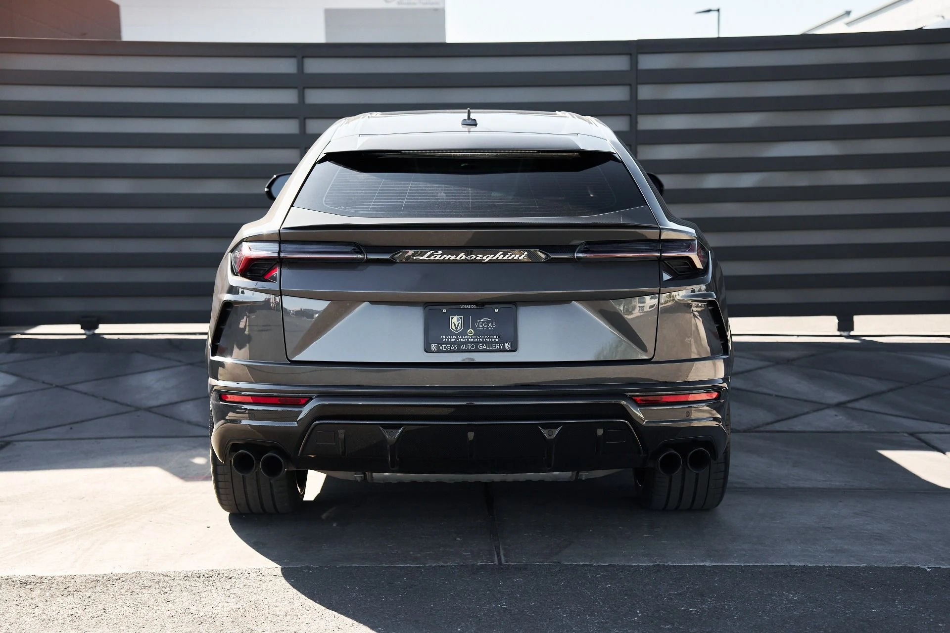mph016_299004165_Used_2022_Lamborghini_Urus_Base_1759562028_735bb26f39