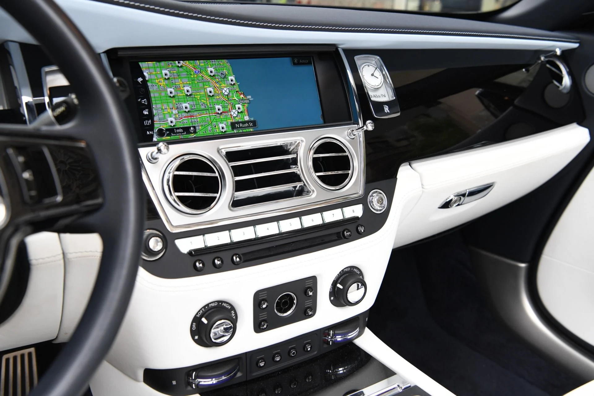 mph016_2990989045_8627_p18_l_780a752e5e