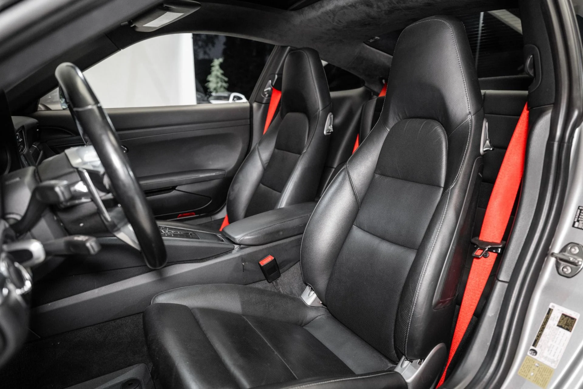 mph016_2993802795_Used_2019_Porsche_911_1746713318_ea22bdee8a