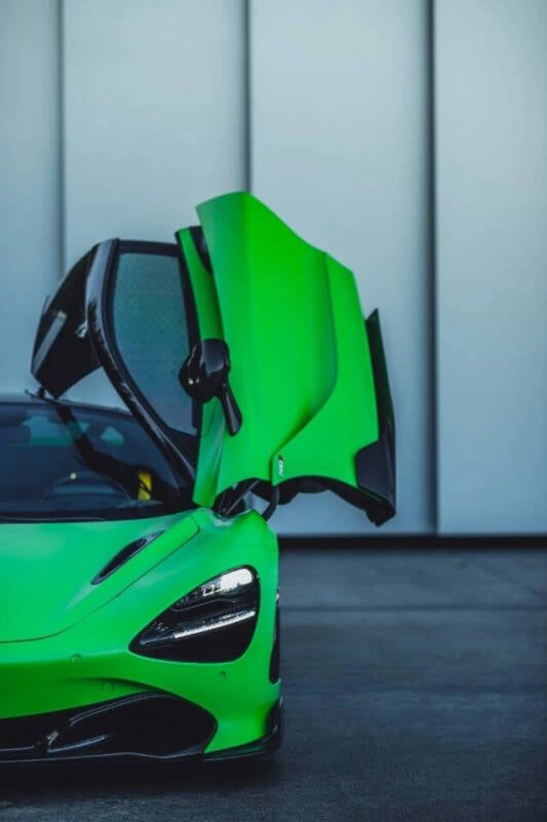 mph016_2994165400_2018_mclaren_720s_performance_2dr_coupe_6947c62913