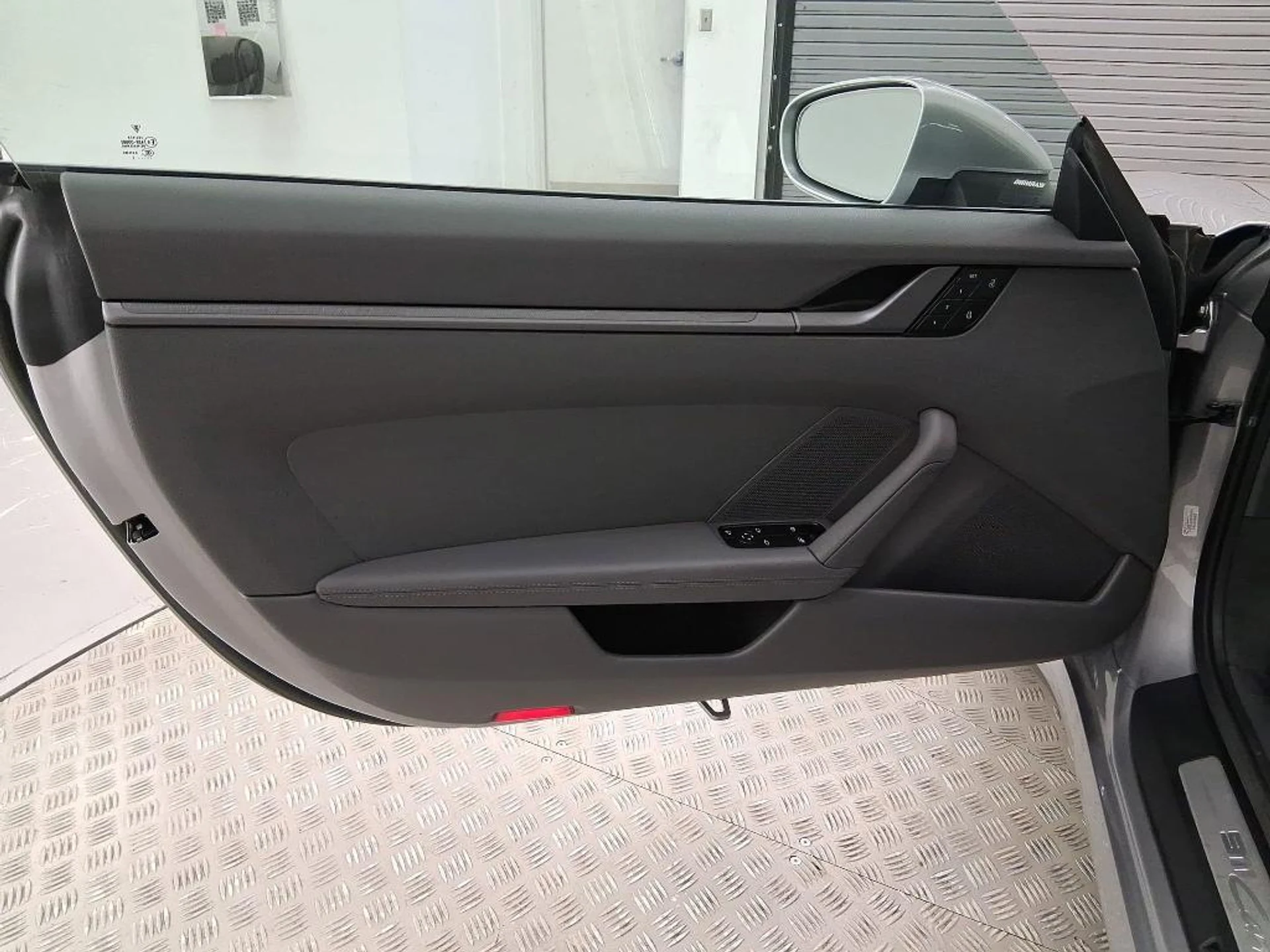 mph016_2999599535_KEQ_PK_7x_A28_B6_UN_Dyl6_I_Bs_TAE_5_A_f77ad763b6