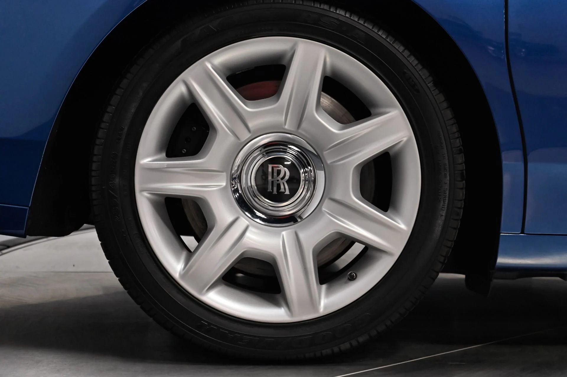 mph016_2999628097_Used_2012_Rolls_Royce_Ghost_Base_1791906503_050dce06b5