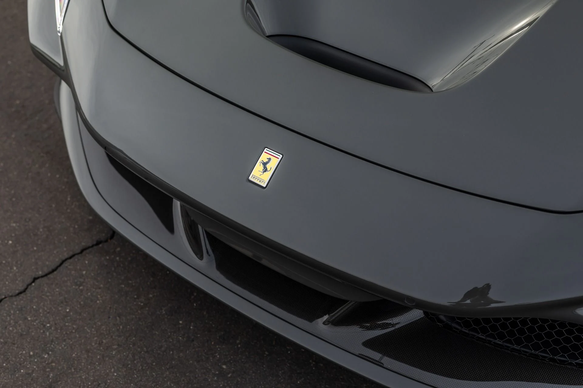 mph016_2999891004_Used_2021_Ferrari_F8_Spider_1734052236_70733cf553