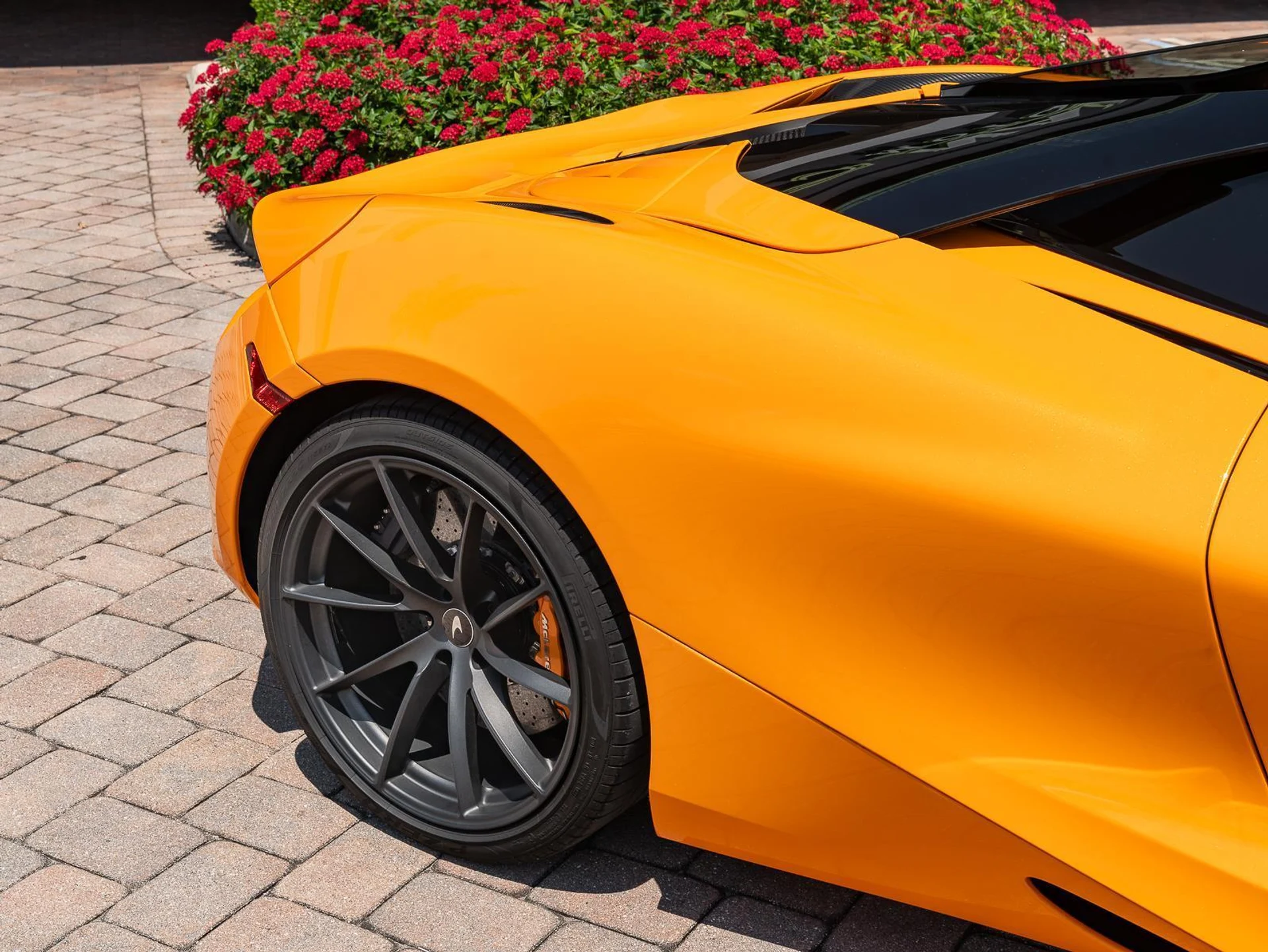 mph016_300138480_Used_2022_Mc_Laren_720_S_Performance_1778364266_43a502695e
