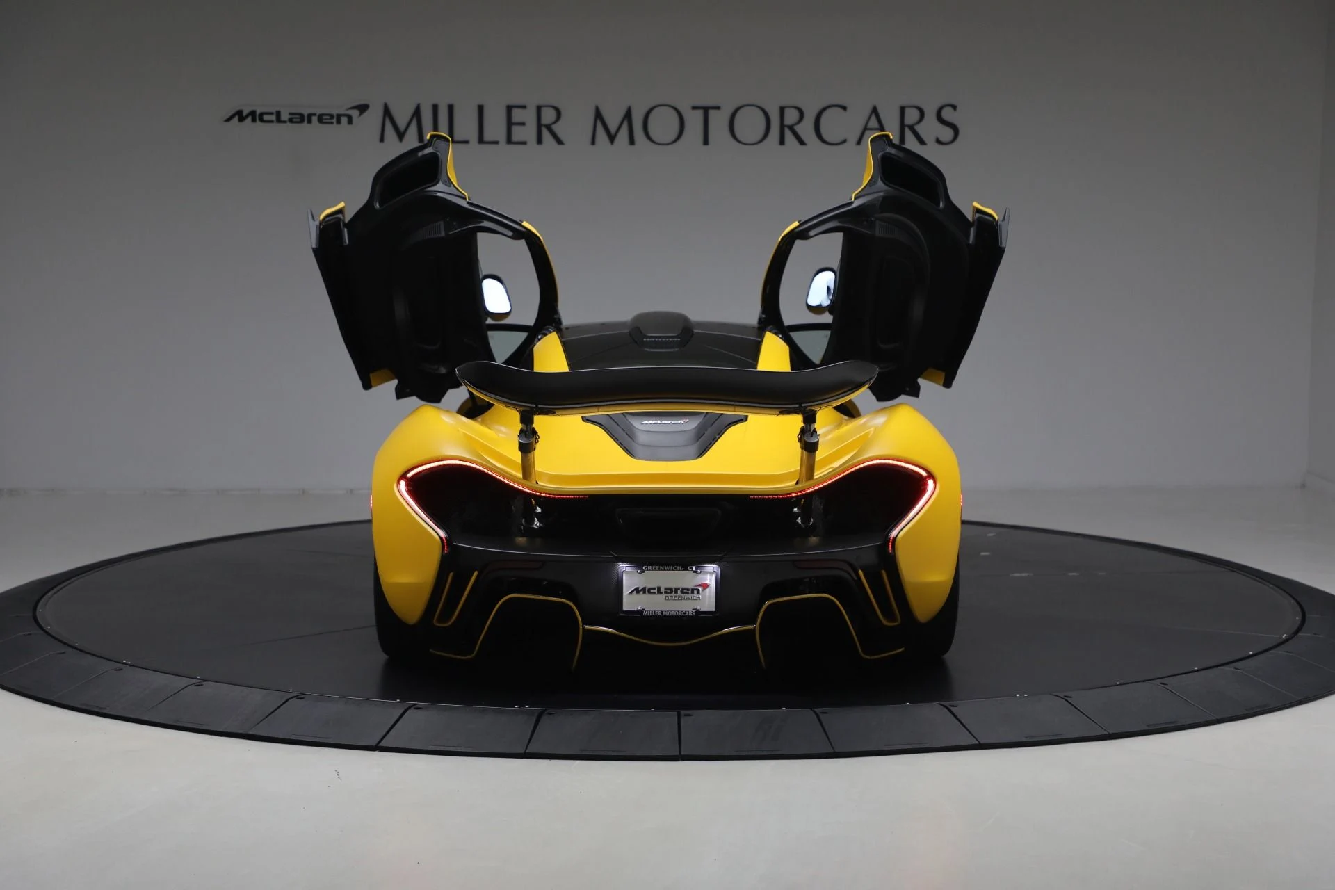 mph016_3006369129_Used_2015_Mc_Laren_P1_39890dd7d7