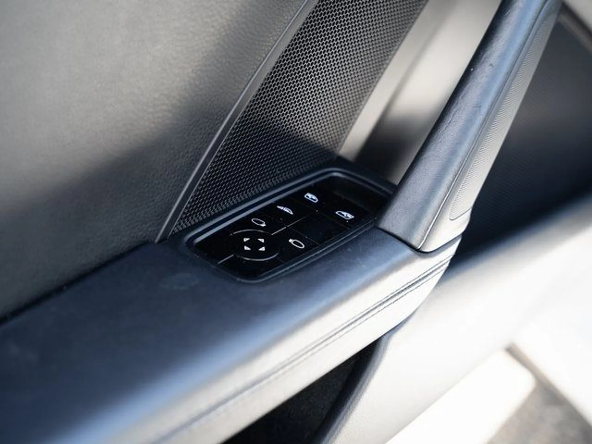 mph016_3007834441_7d008a37df502010bde14e51ed27707a_2f8bc389a0