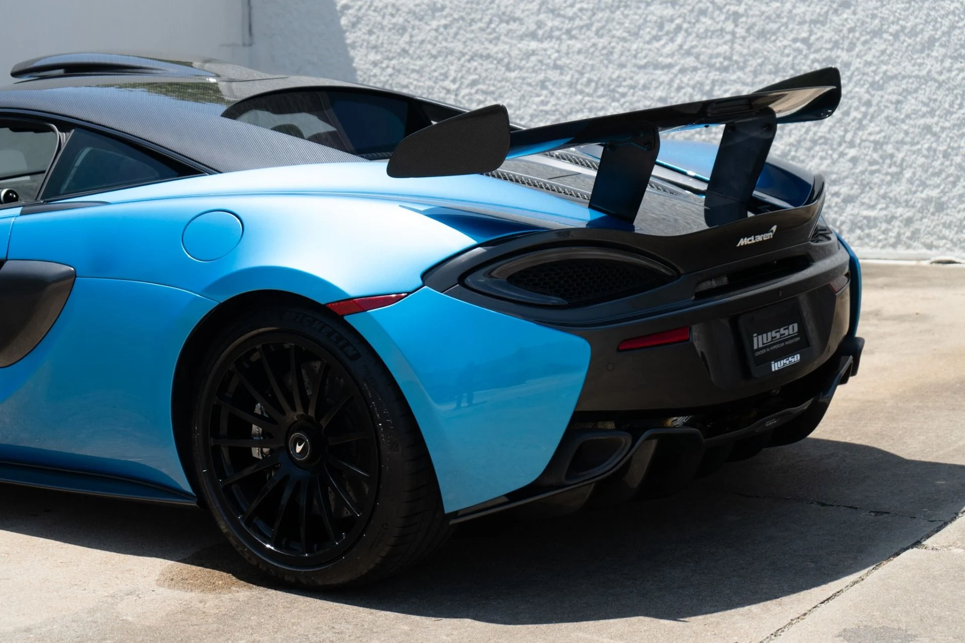 mph016_3020500064_Used_2020_Mc_Laren_620_R_1787598214_4f8664349d