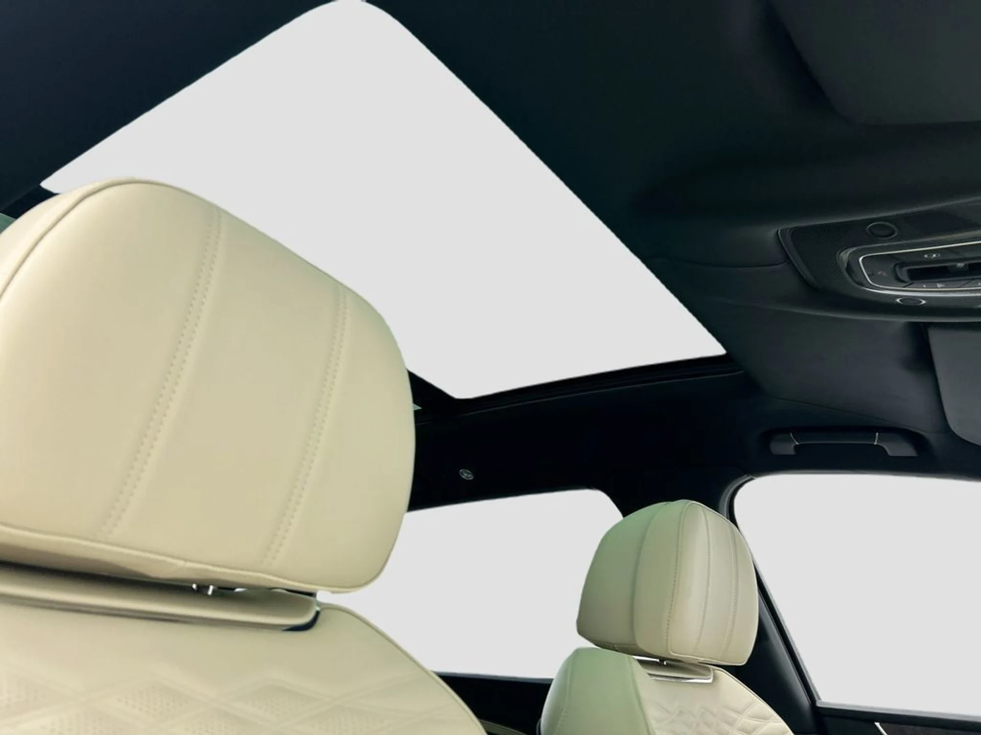 mph016_3023718915_used_2025_bentley_bentayga_ewb_v8awd_8119_22989350_17_1024_e1ccf468bc