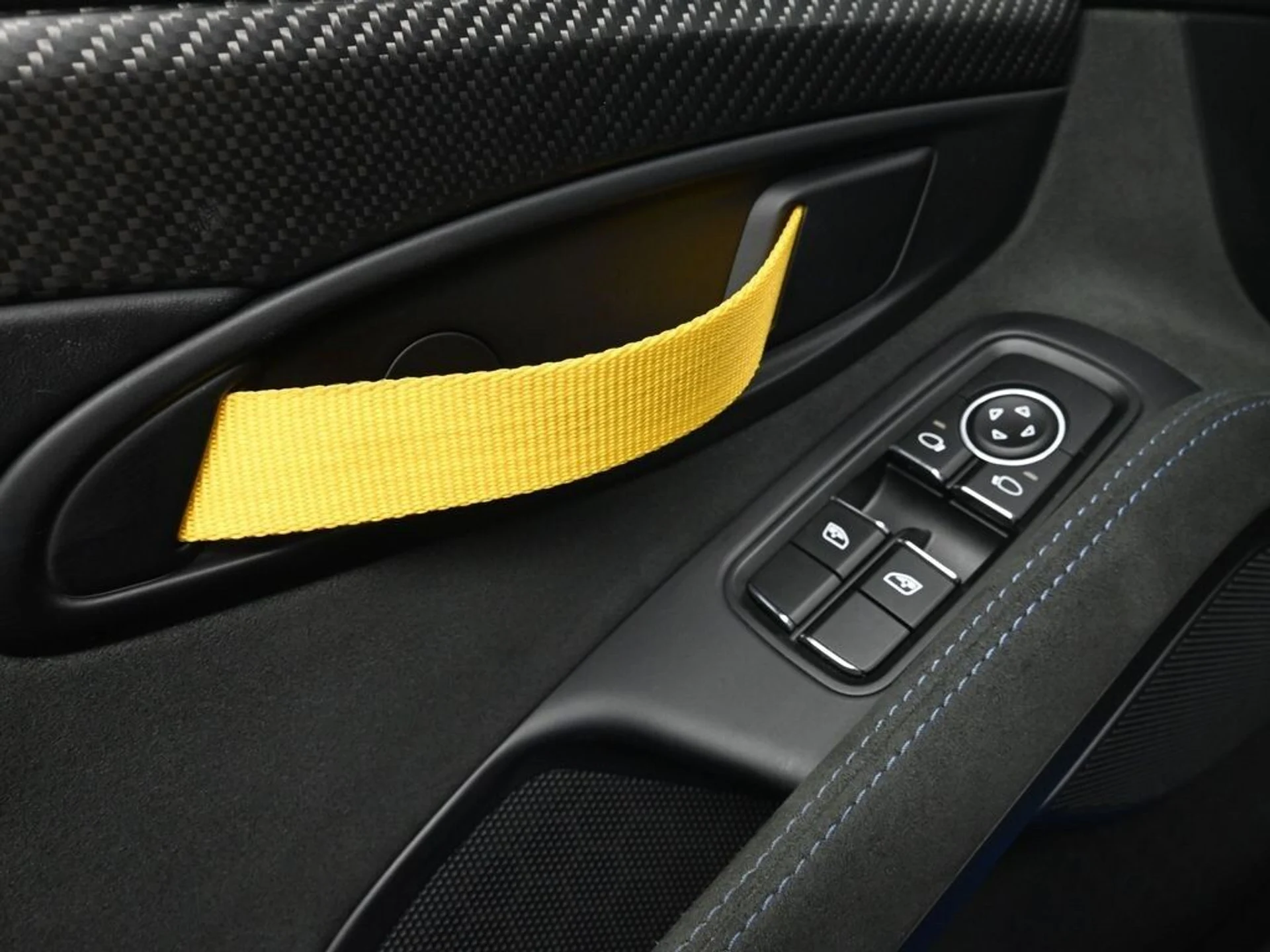 mph016_302550200_4273ff488515a0ffa1dc3f227bb19bf2x_82166f4ab8