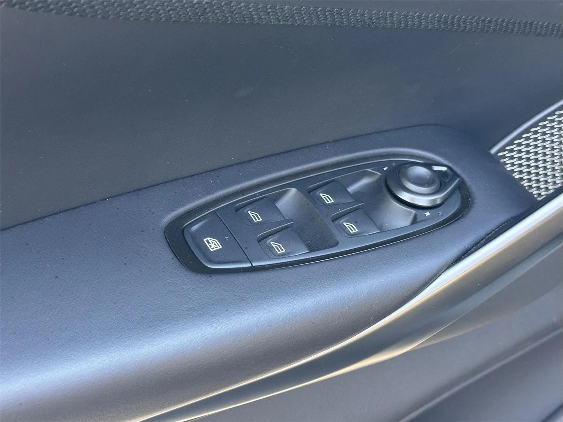 mph016_3027038773_d25aaed8533a6e17de0eec5ea276a16d_5fa220c382