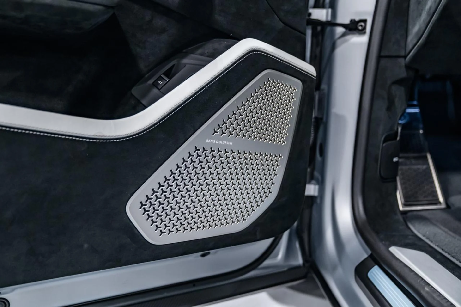 mph016_3027141689_91bdb9067fd7c43c5e85443204e337d4_d96b4766ef