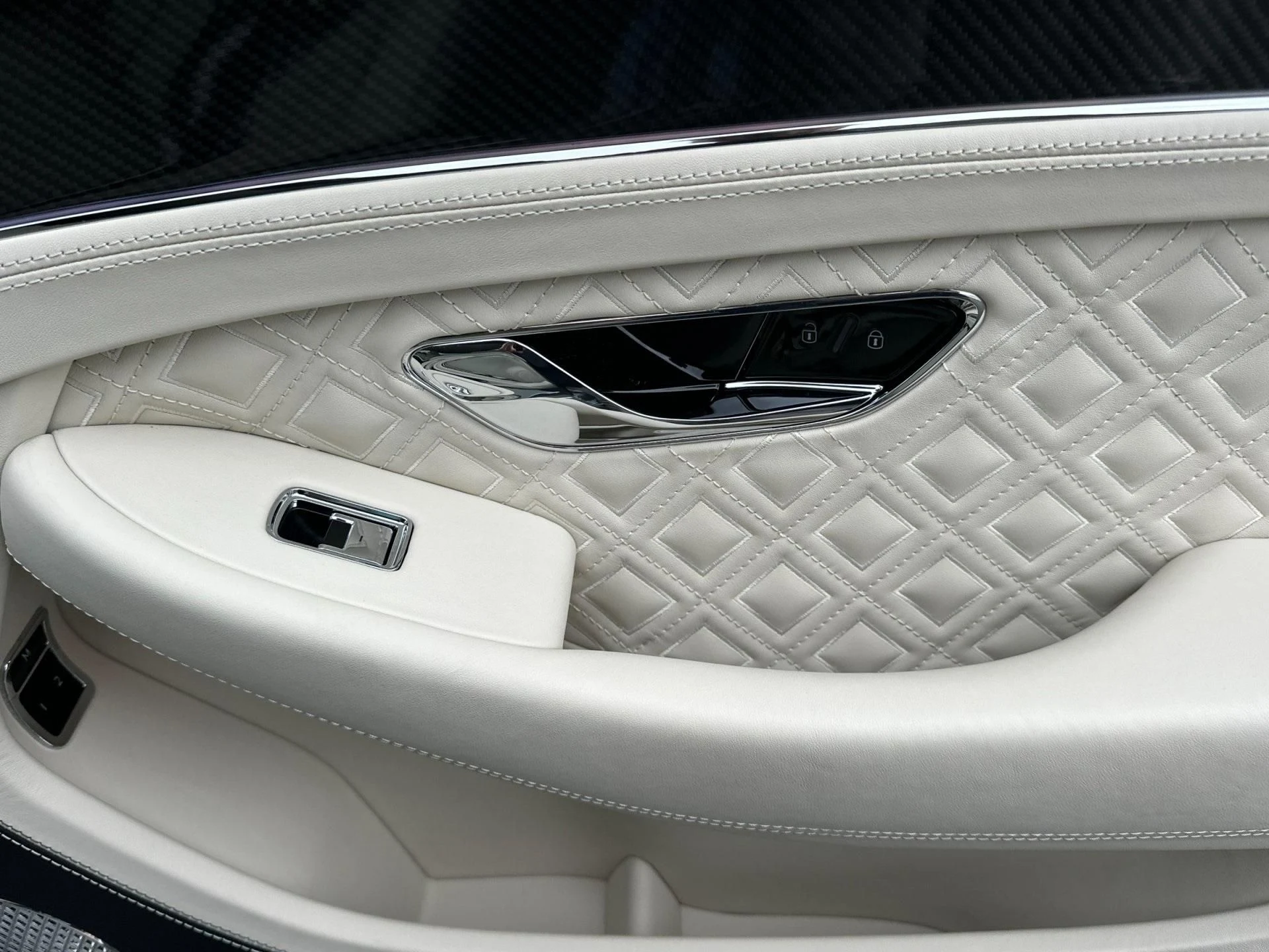 mph016_3027800127_Used_2023_Bentley_Continental_GT_V8_S_1766589000_ebf89b0a37