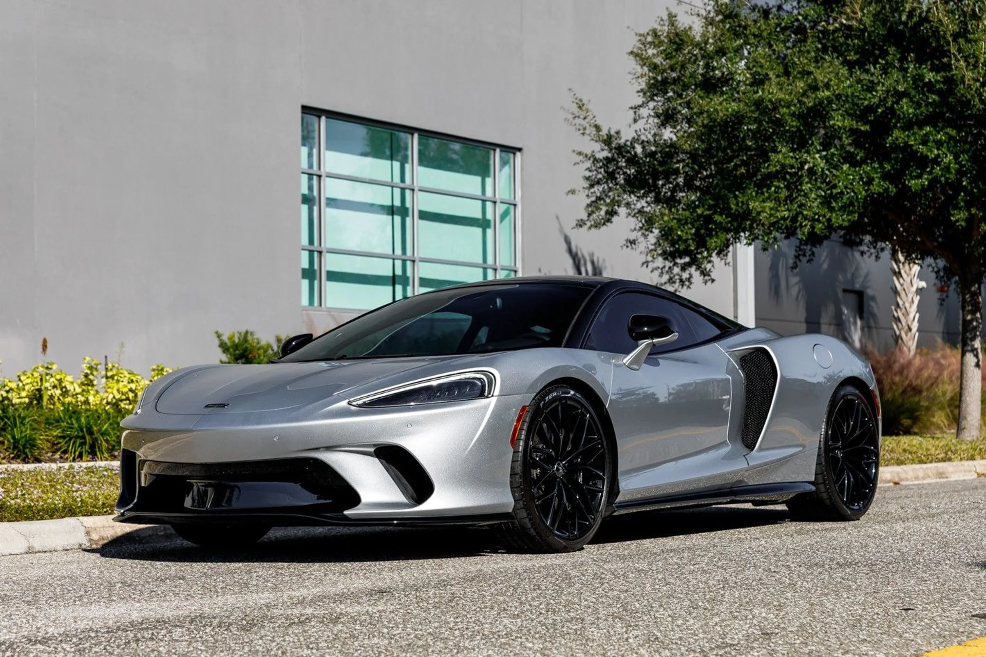 mph016_3027904583_137_p17_l_76cf0a99cb