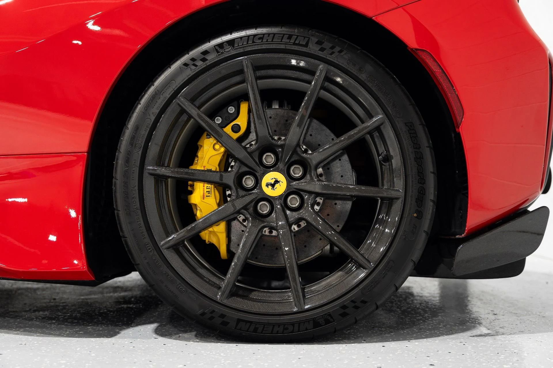 mph016_3030423147_Used_2020_Ferrari_488_Pista_1758067116_7b4231eec5