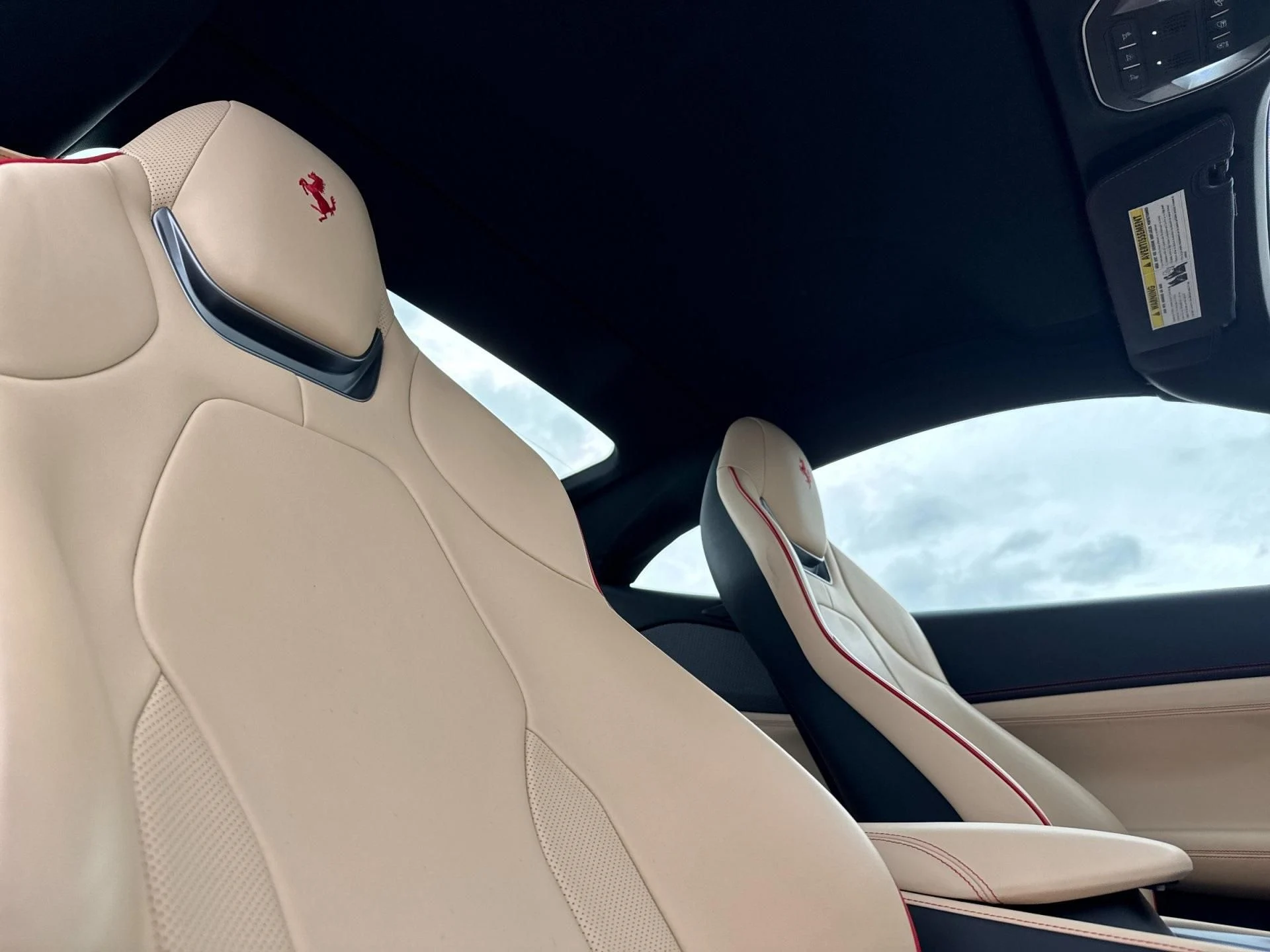 mph016_3032566273_Used_2019_Ferrari_Portofino_1769594636_bf4de64567