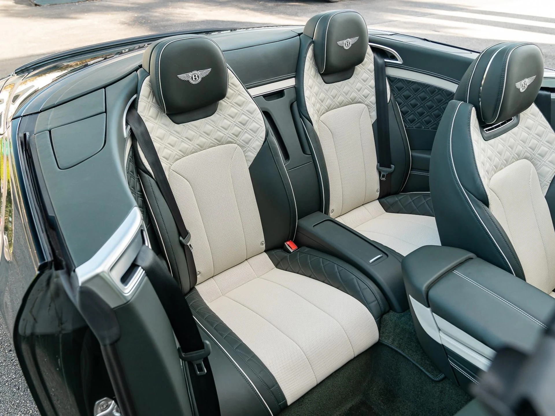 mph016_3032859816_Used_2022_Bentley_Continental_GT_Speed_1766181996_a541ec4a52