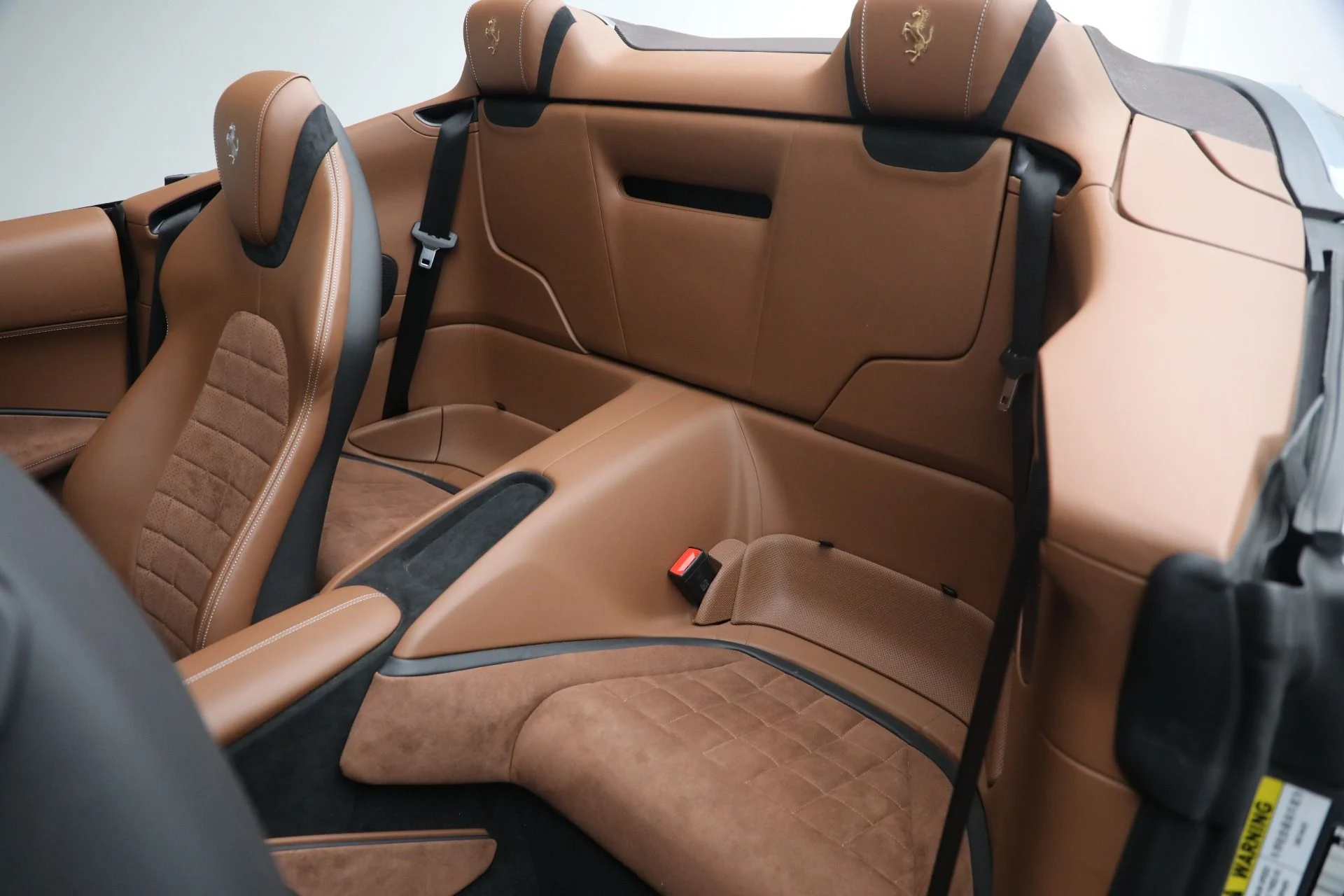 mph016_3038940203_Used_2025_Ferrari_Roma_Spider_1767969069_24884afa57