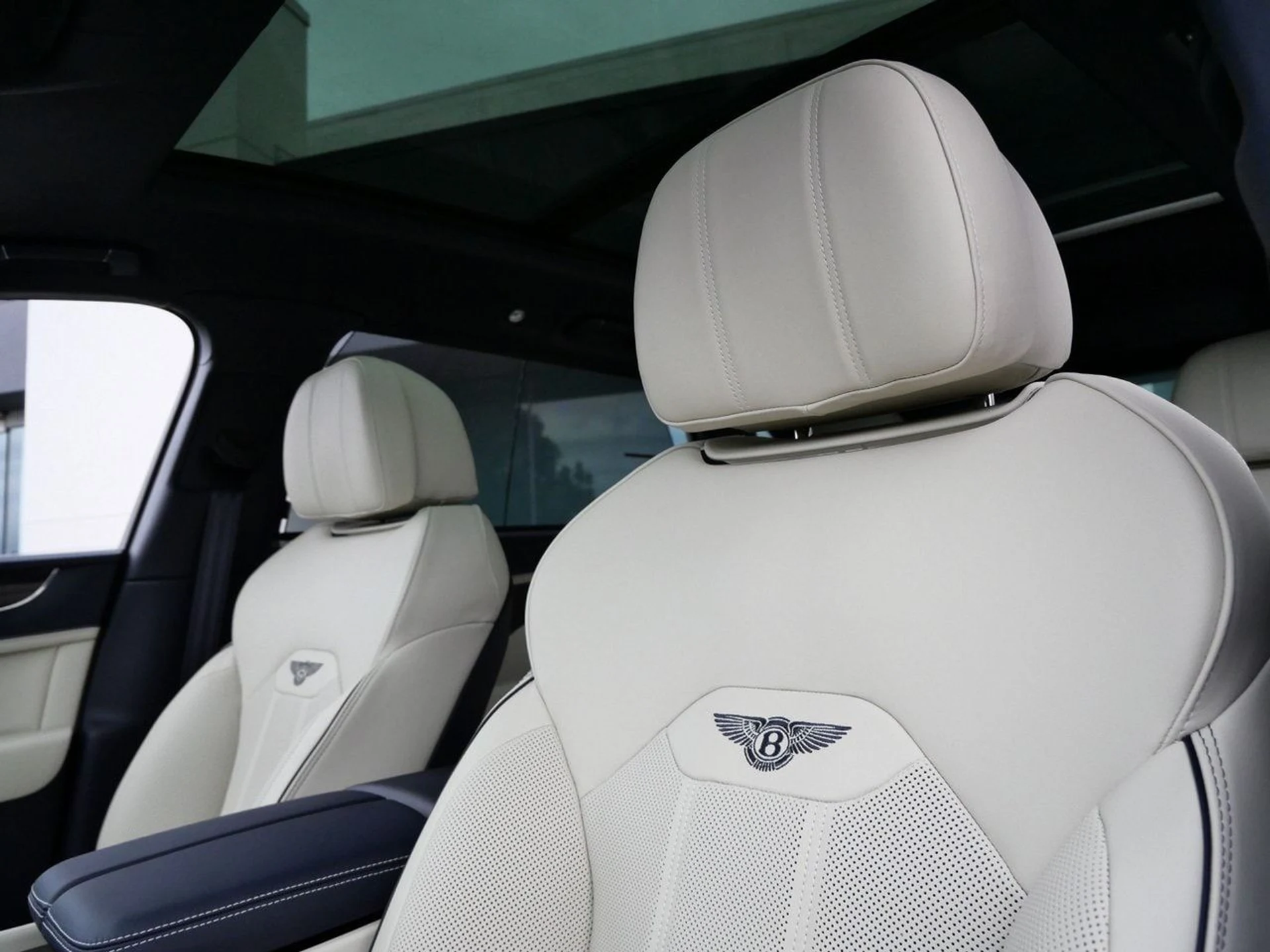 mph016_3039991350_026ed8c8f9188844f82de008efb8a5d9x_891fc53454