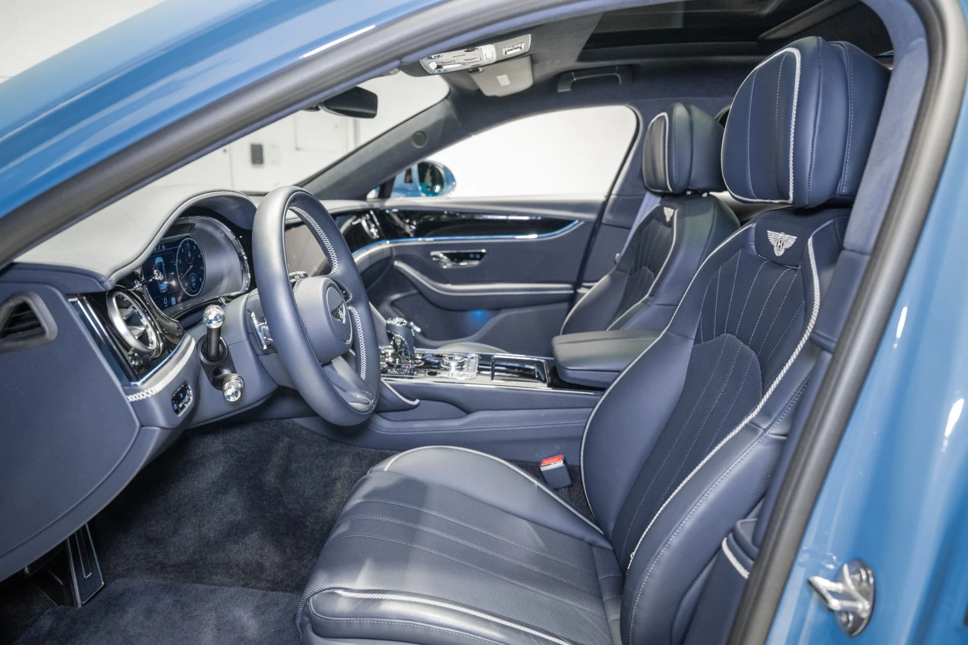 mph016_3042857038_Used_2024_Bentley_Flying_Spur_Edition_8_1777999219_f2aa4fbd1f