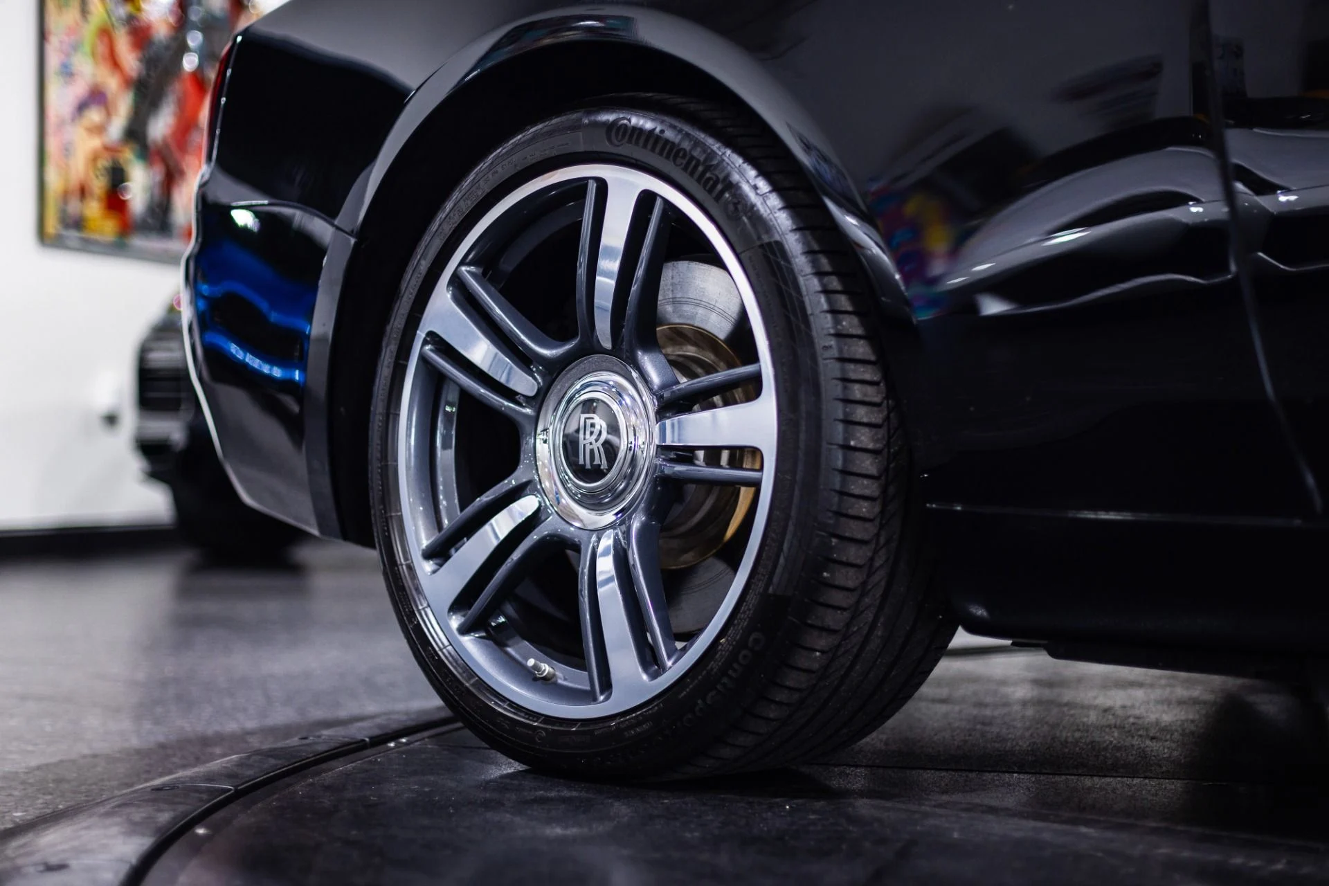 mph016_3049486695_Used_2014_Rolls_Royce_Wraith_Starlight_Headliner_1771282245_c3c6f35055