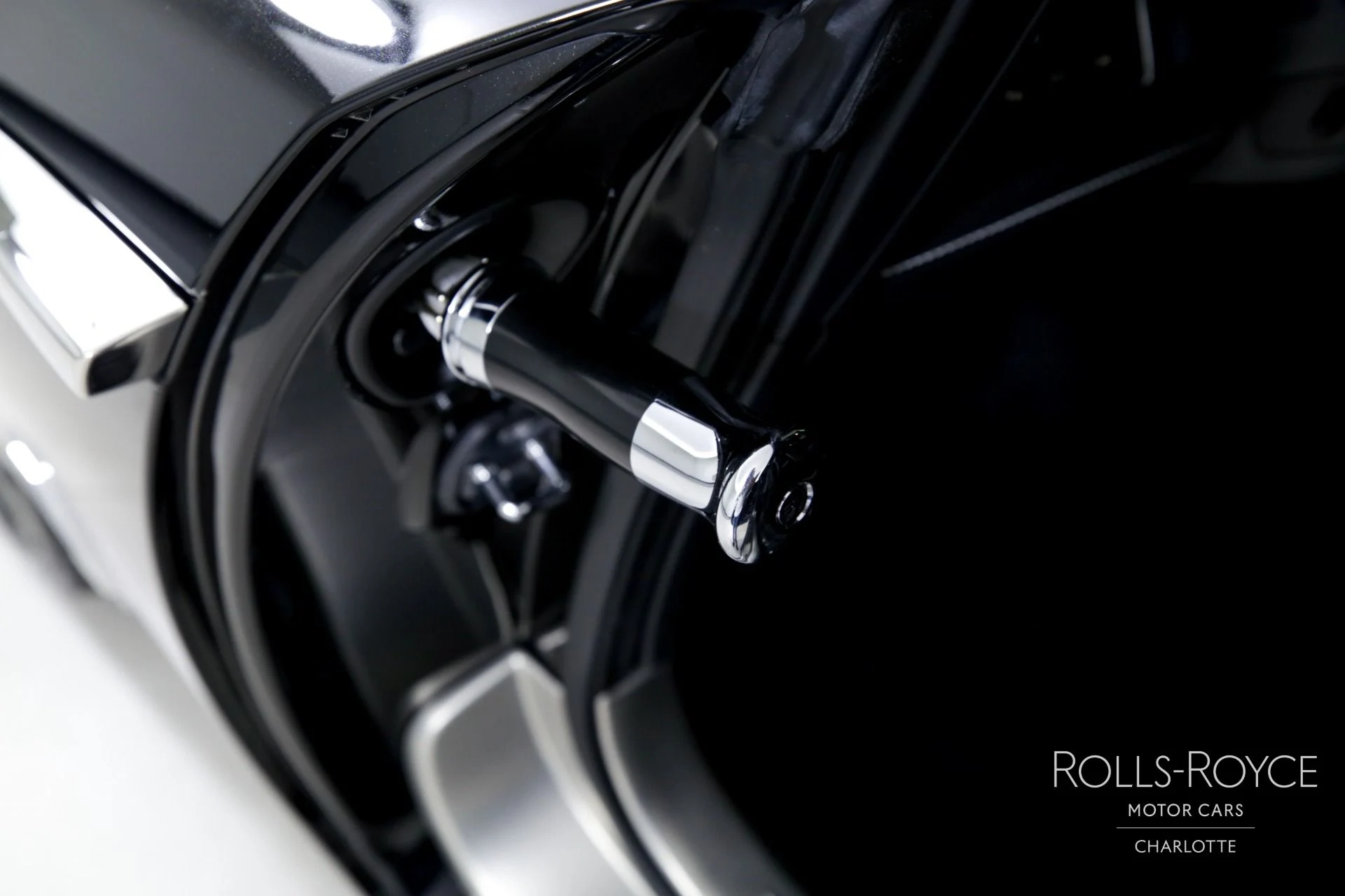 mph016_3056864142_Used_2020_Rolls_Royce_Wraith_1742827332_a936070ac5