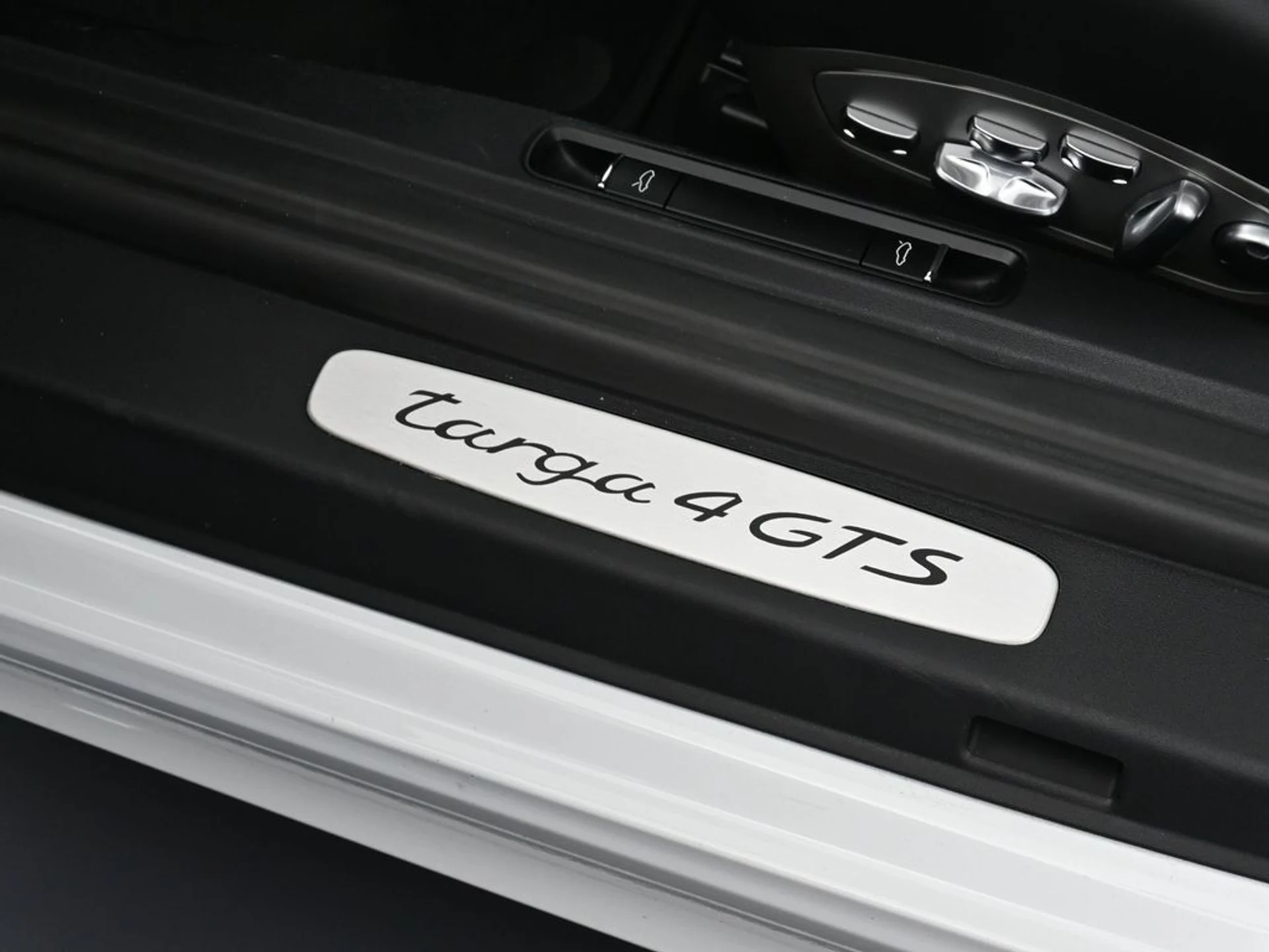 mph016_3056891286_59e20c4df1af0938883f9455cdd4129a_be2f7d3bfe