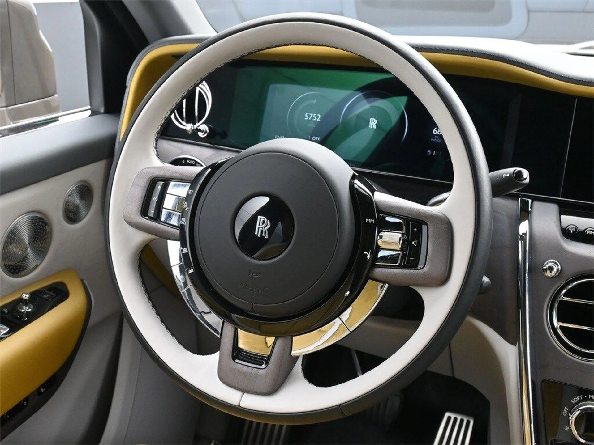 mph016_305985448_b5e9f522740354aa56630cd744430ffcx_1c1b9a2b15