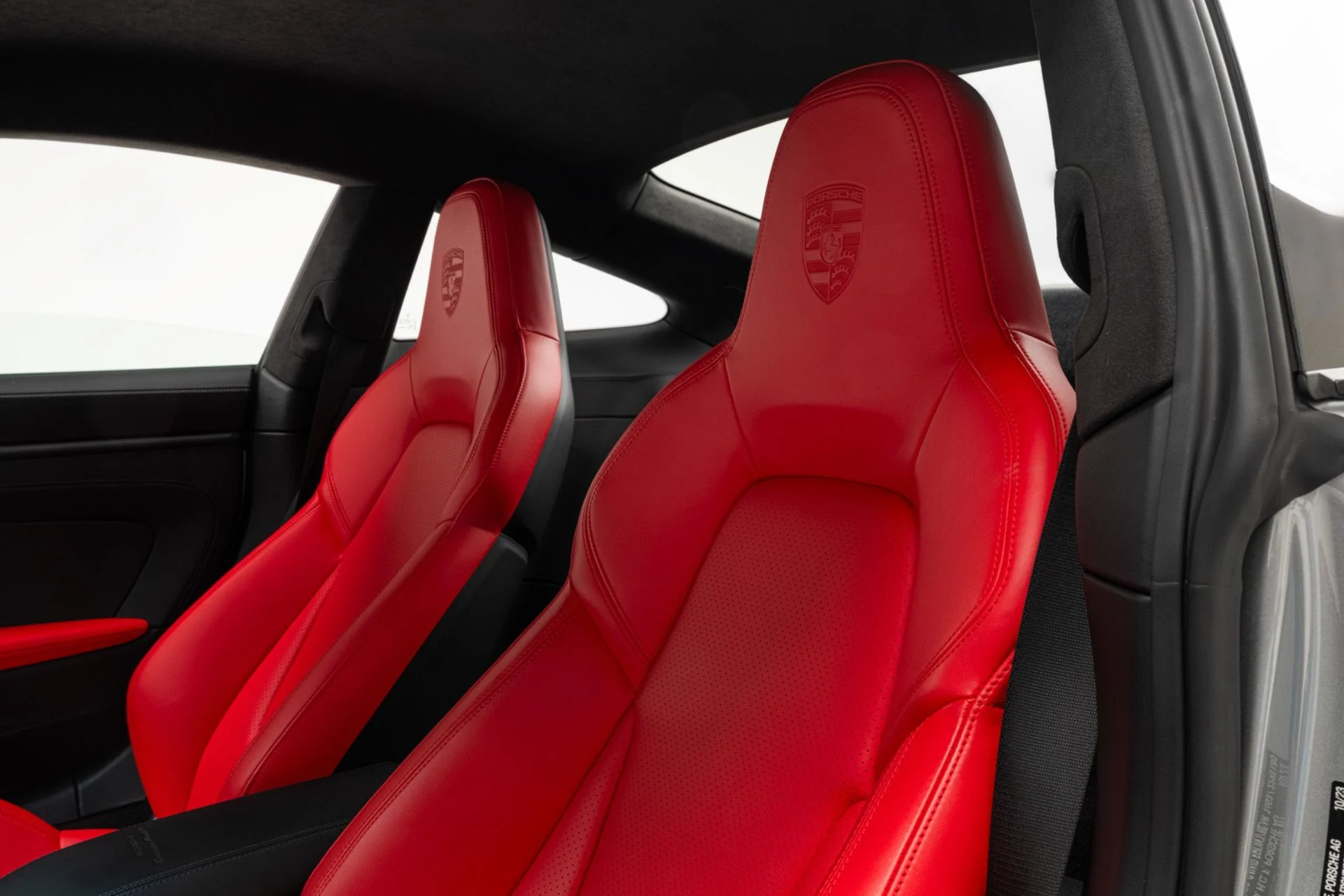 mph016_3063886625_Used_2024_Porsche_911_GT_3_Touring_1776272098_84e59def51