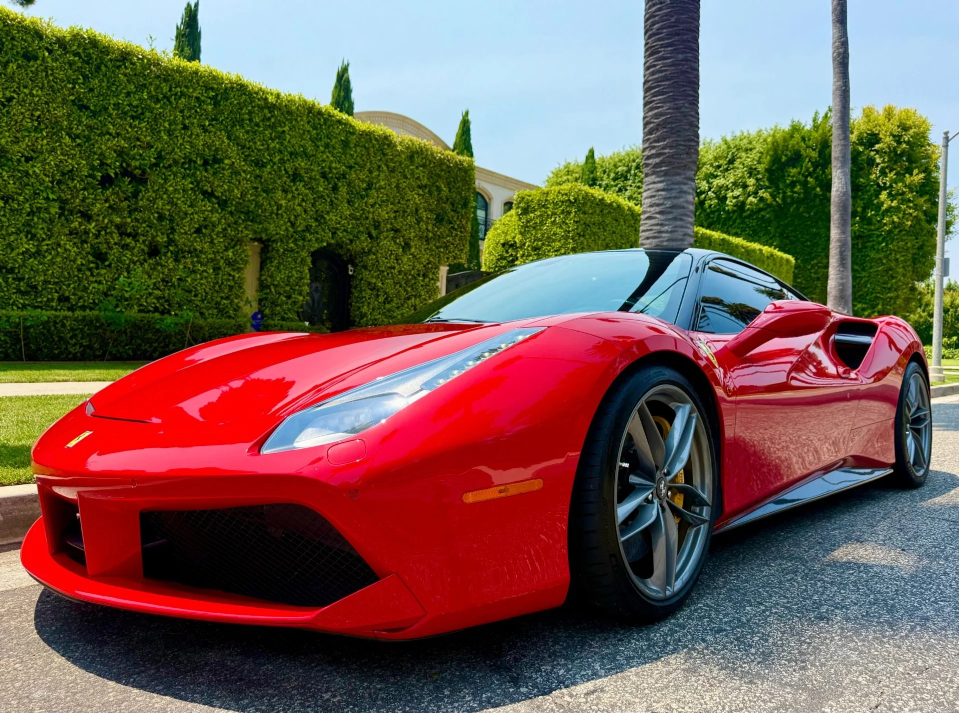 mph016_3065630813_Used_2016_Ferrari_488_GTB_1757699344_65a7d2d47d