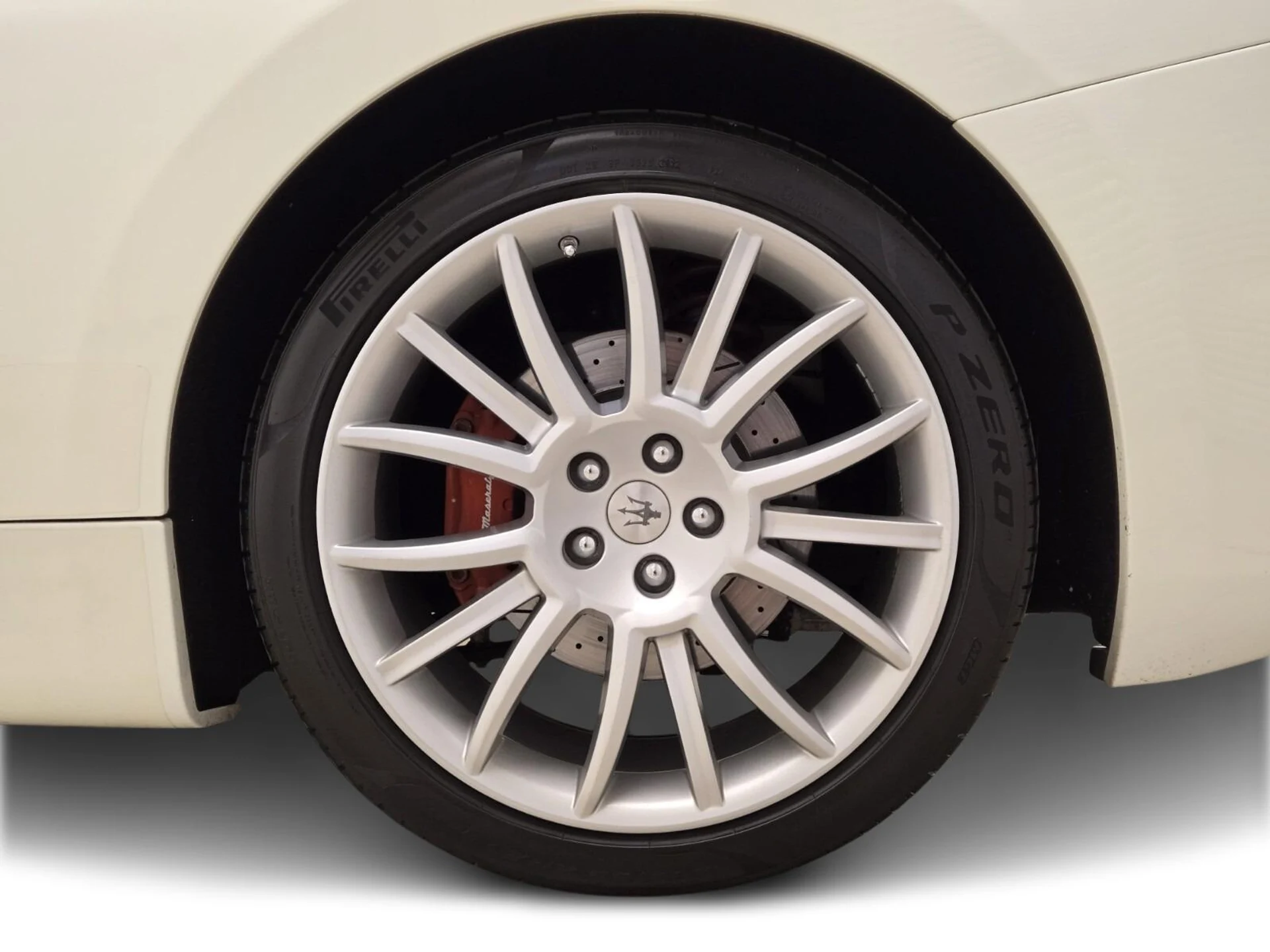 mph016_3071033670_Used_2018_Maserati_Gran_Turismo_Sport_1759820245_130ef13fe2