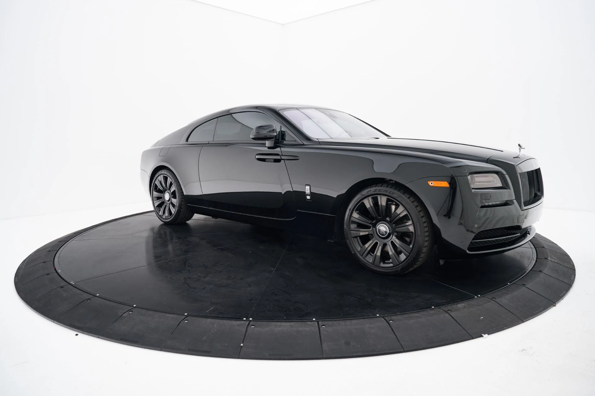 mph016_3077214170_Used_2015_Rolls_Royce_Wraith_Base_1792602904_7616fcfb90