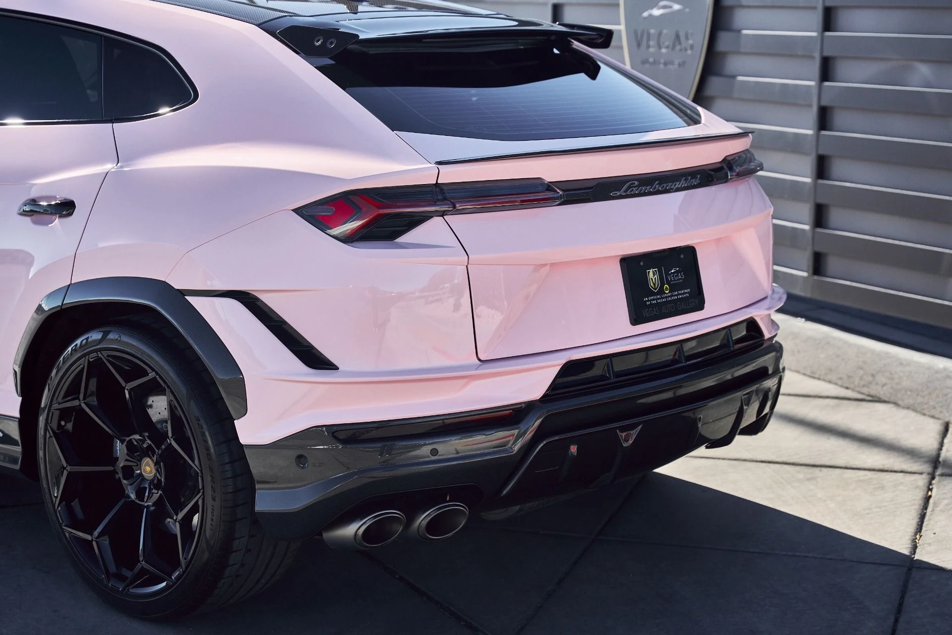 mph016_3080068197_Used_2024_Lamborghini_Urus_Performante_1767667895_fe7a0076f4