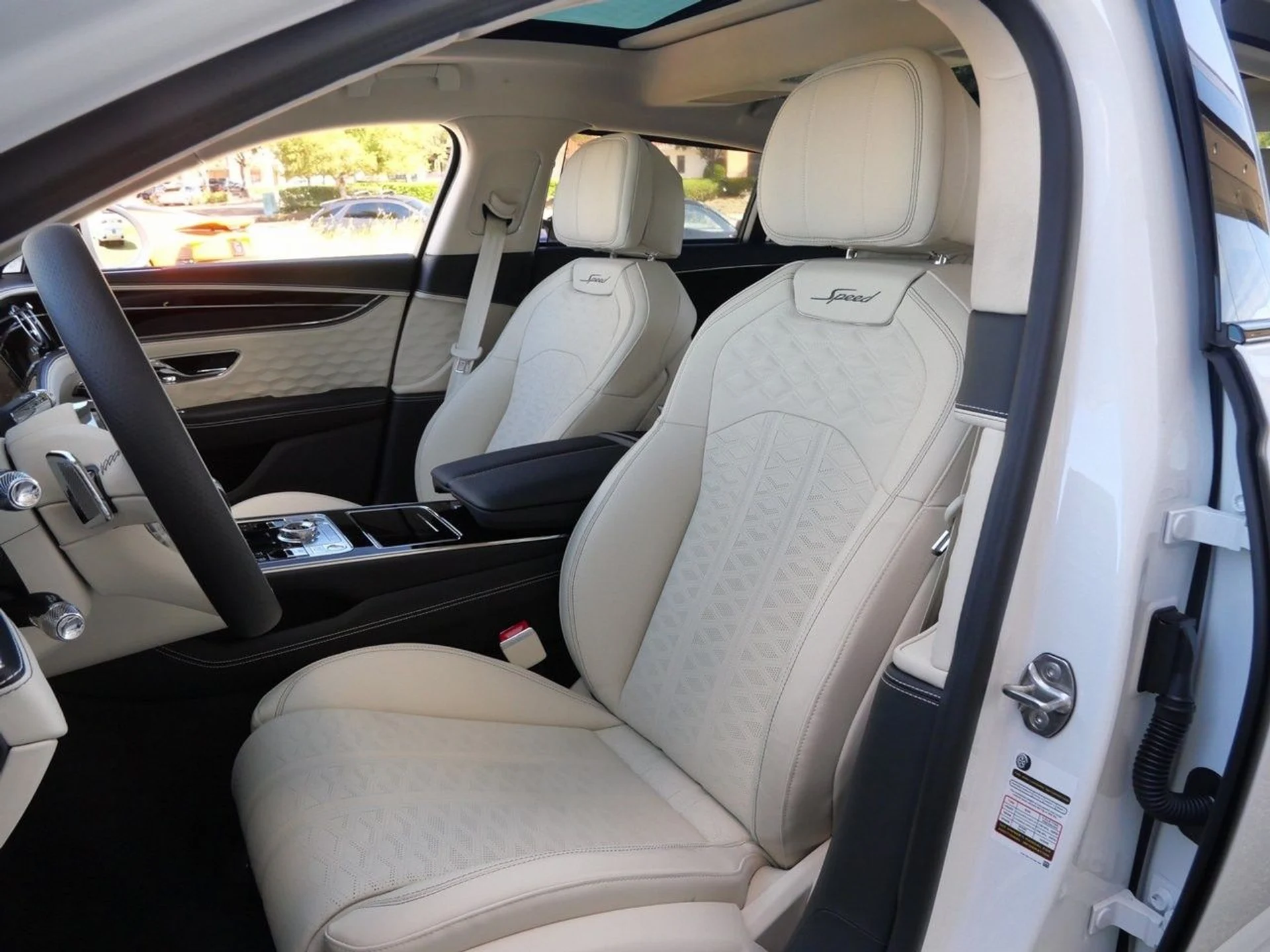 mph016_308168722_c8ee6d5930be2c41230c75099be4e92cx_1e9075e39f